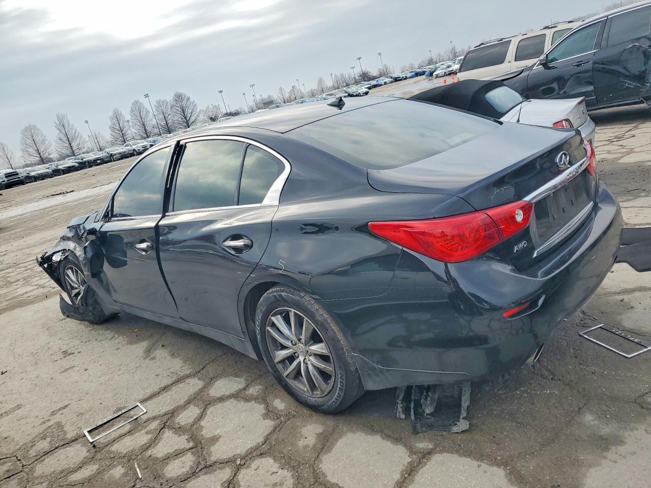 2015 Infiniti Q50 Premium Black vin: JN1BV7AR5FM420678