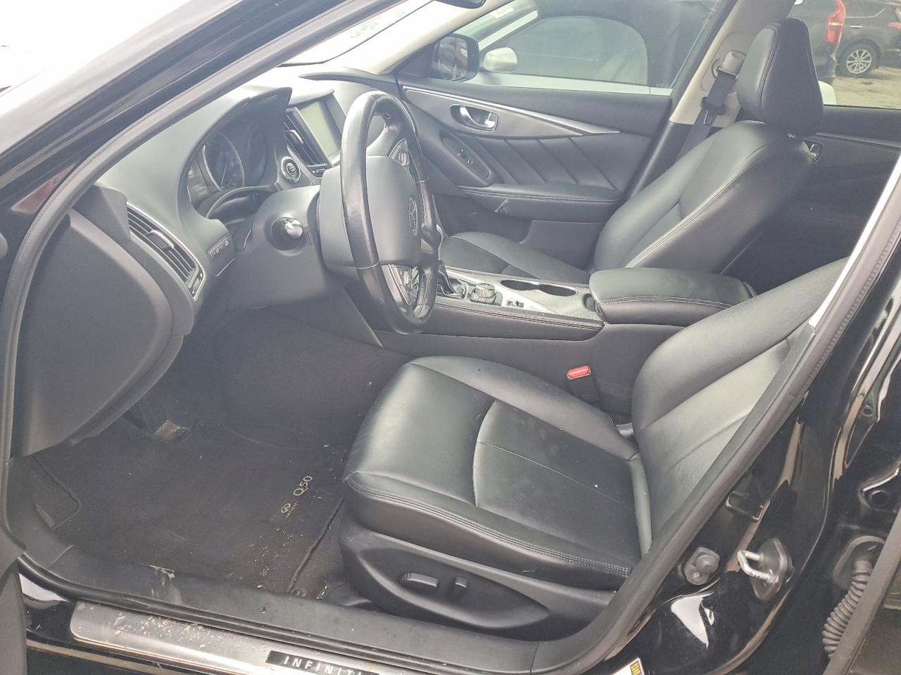 2015 Infiniti Q50 Premium Black vin: JN1BV7AR5FM420678