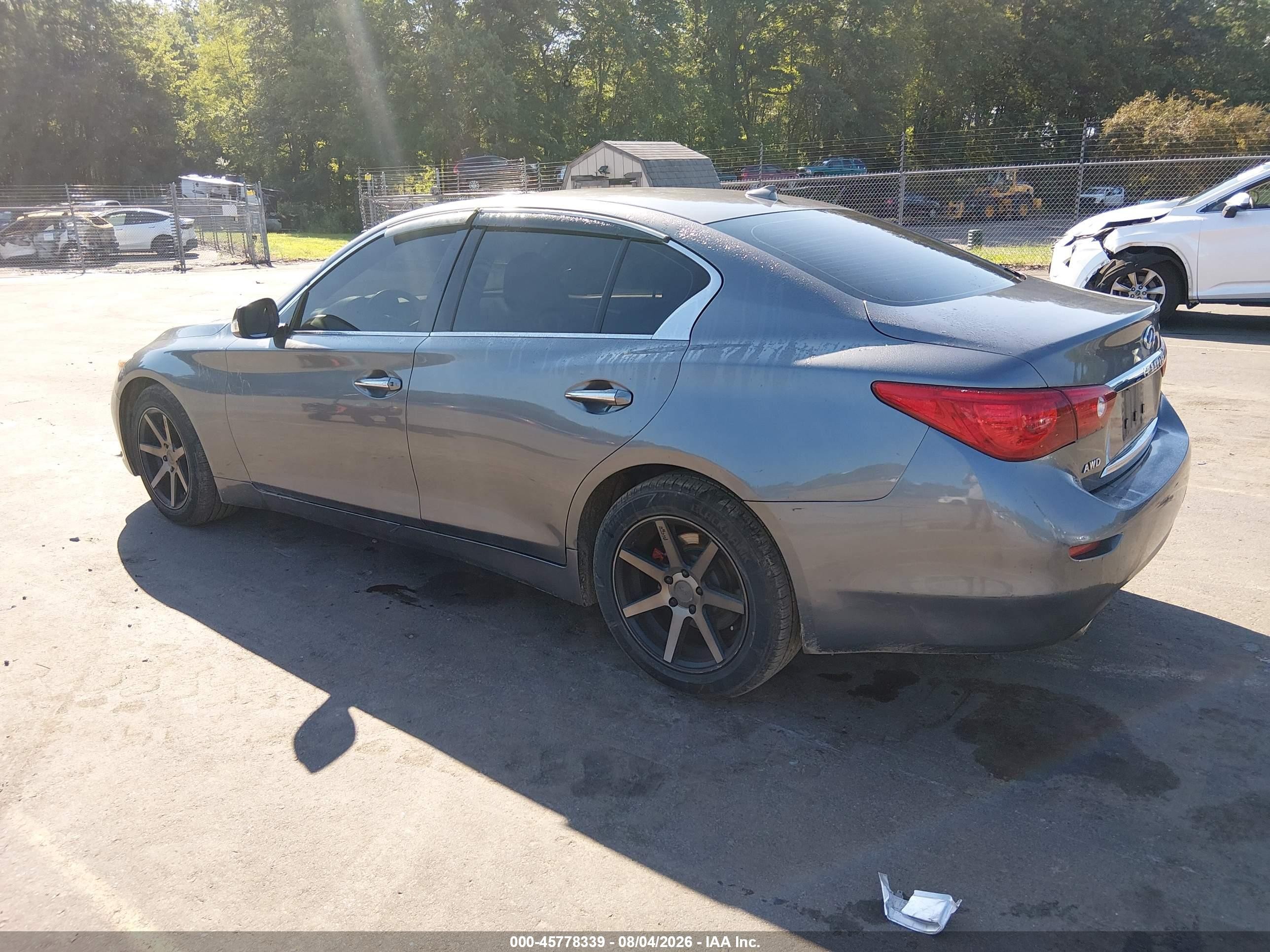 2015 Infiniti Q50 Premium Silver vin: JN1BV7AR5FM421362