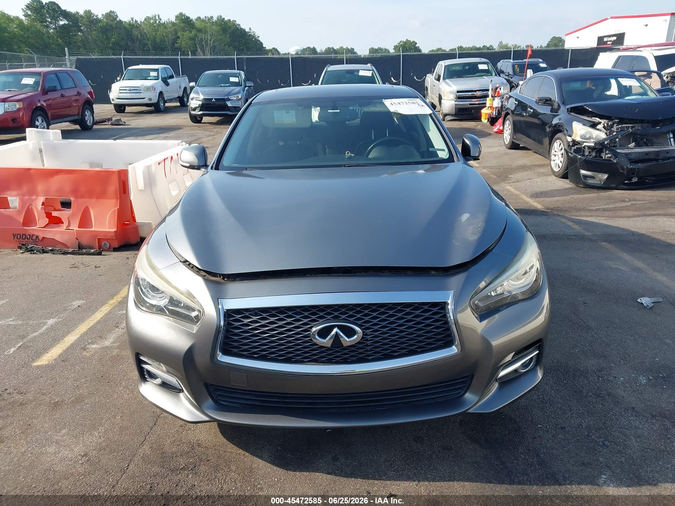 2015 Infiniti Q50 Premium Серый vin: JN1BV7AR5FM421510