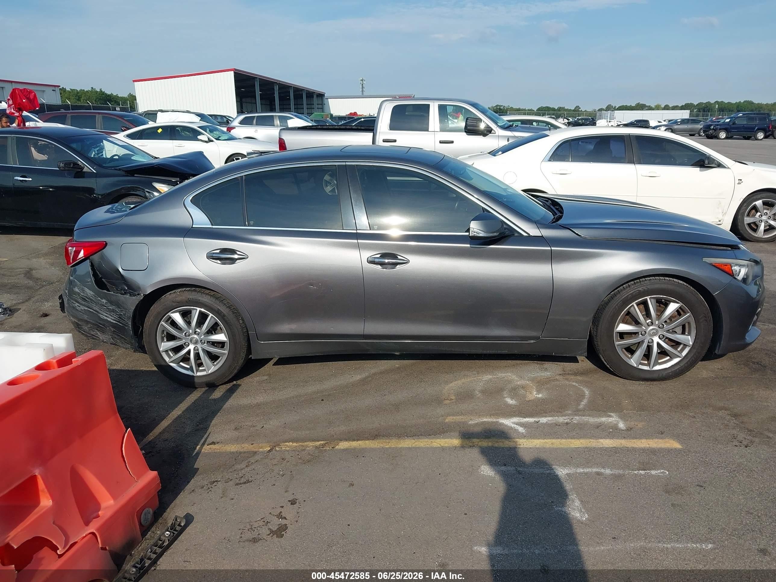 2015 Infiniti Q50 Premium Серый vin: JN1BV7AR5FM421510