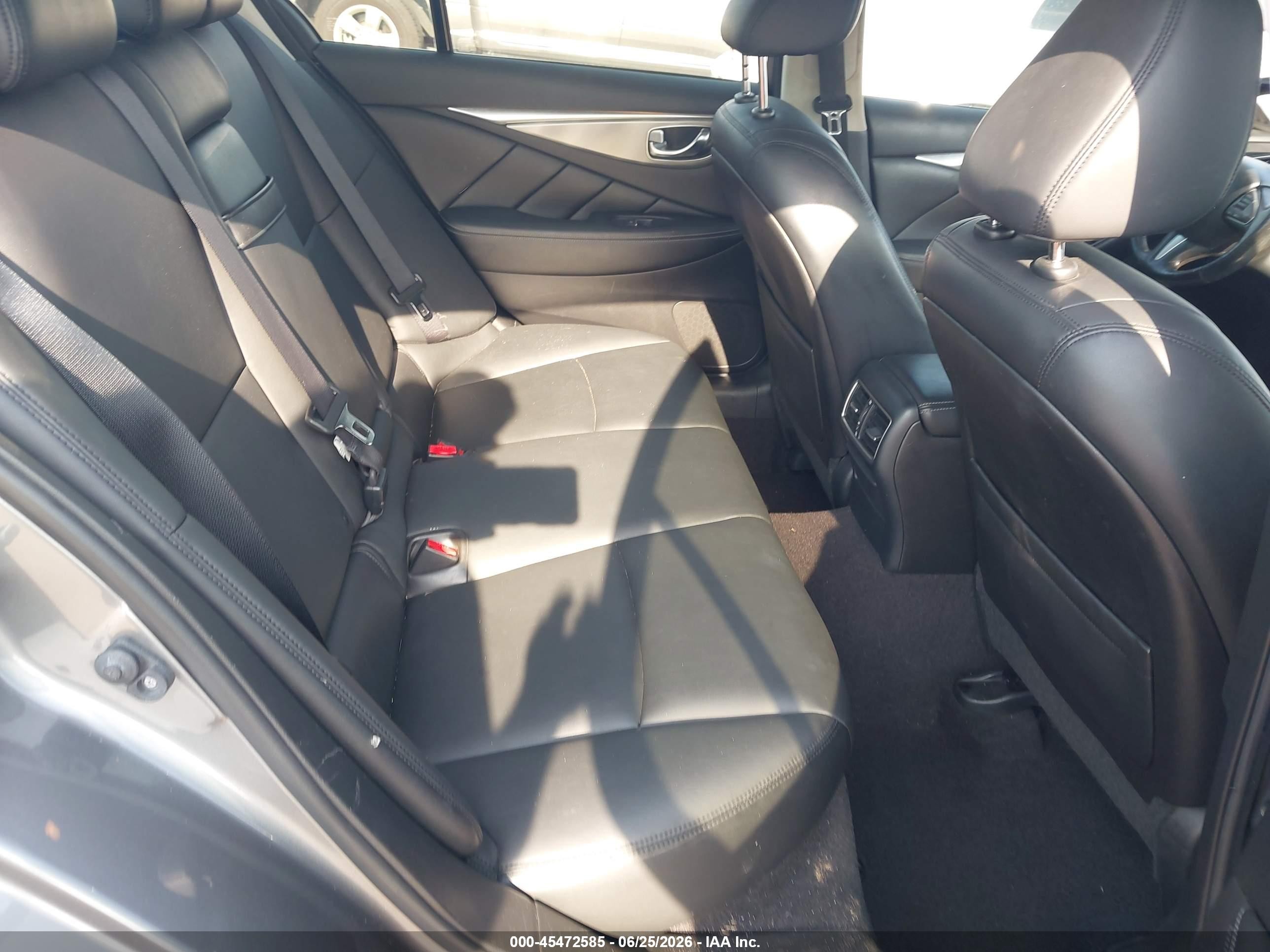 2015 Infiniti Q50 Premium Серый vin: JN1BV7AR5FM421510