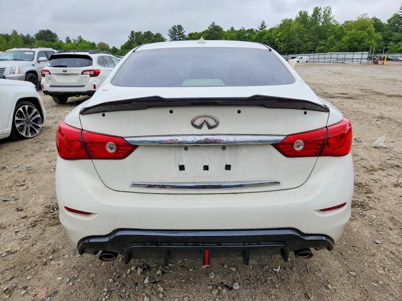 2015 Infiniti Q50 Premium White vin: JN1BV7AR5FM422009