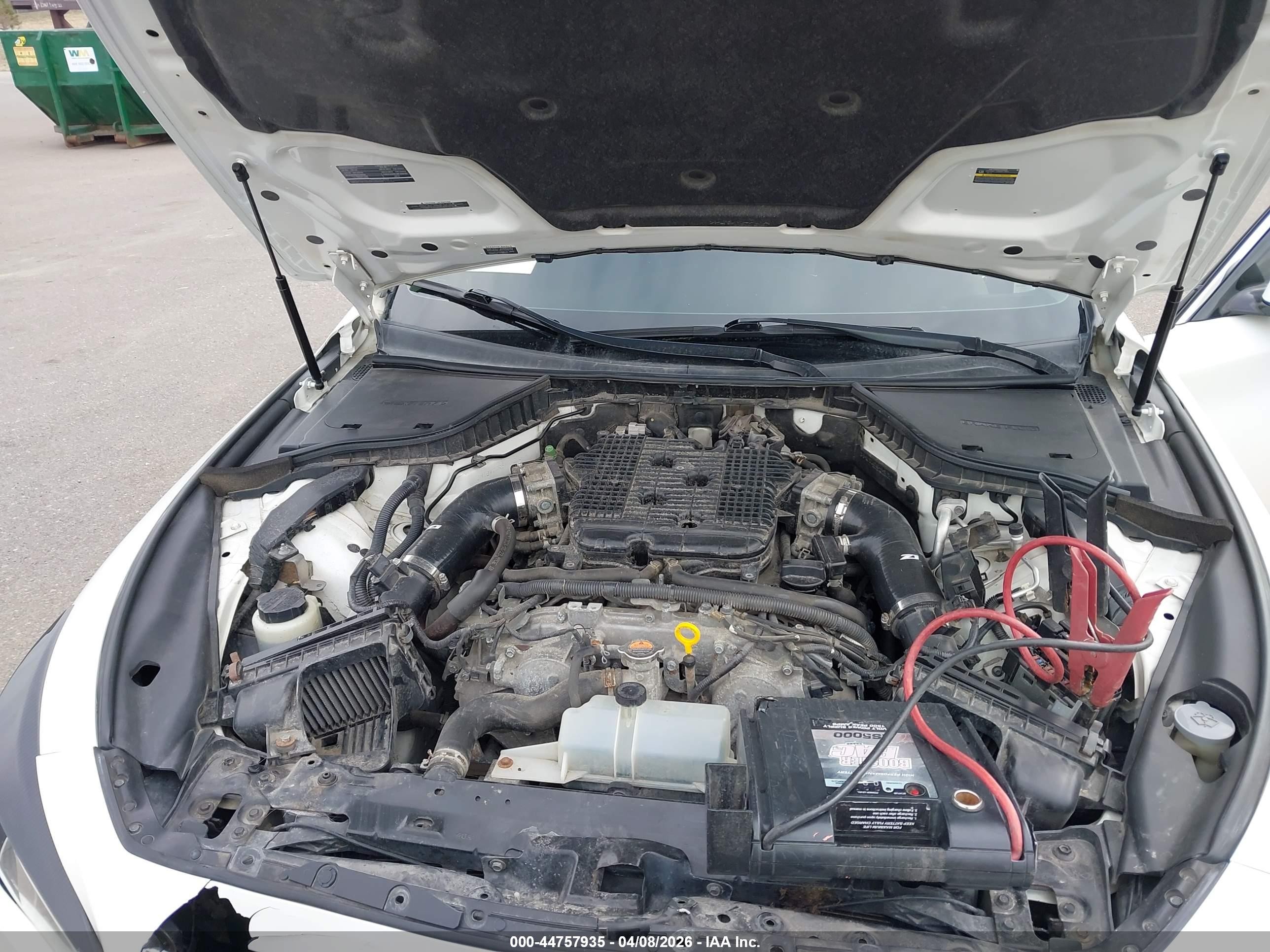 2015 Infiniti Q50 Premium Белый vin: JN1BV7AR5FM423614
