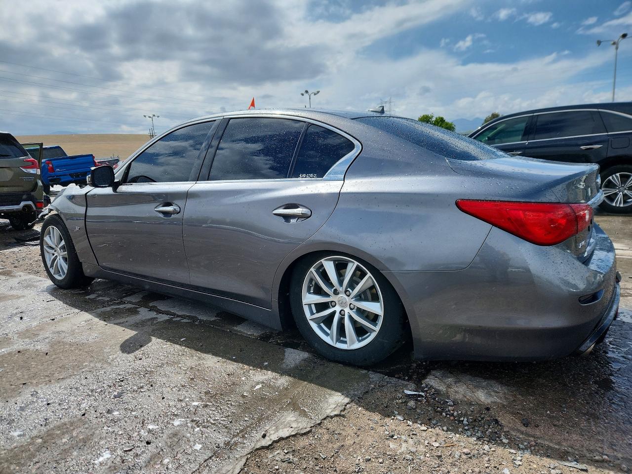 2014 Infiniti Q50 Base Gray vin: JN1BV7AR6EM680554
