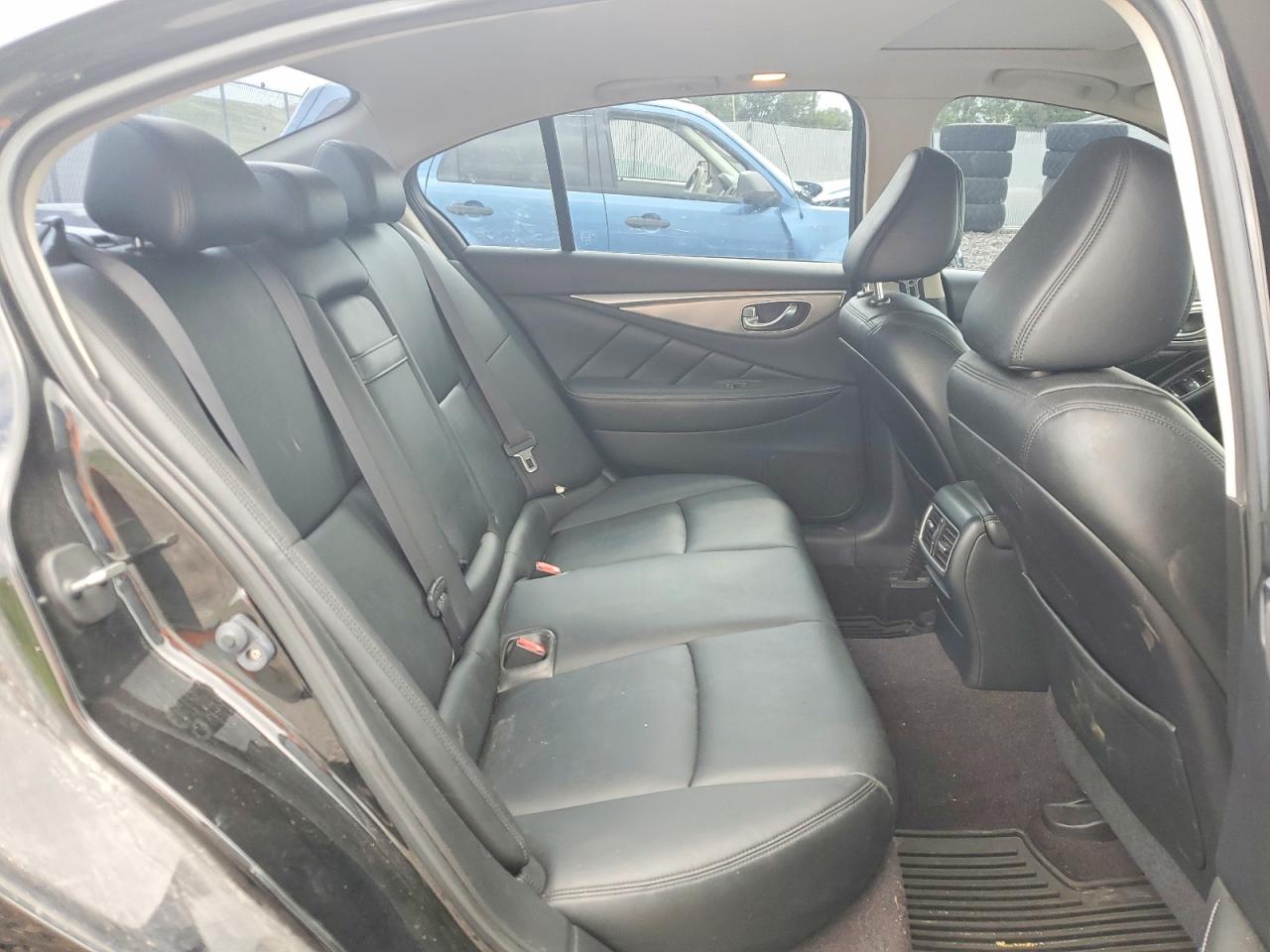 2014 Infiniti Q50 Base Black vin: JN1BV7AR6EM682000