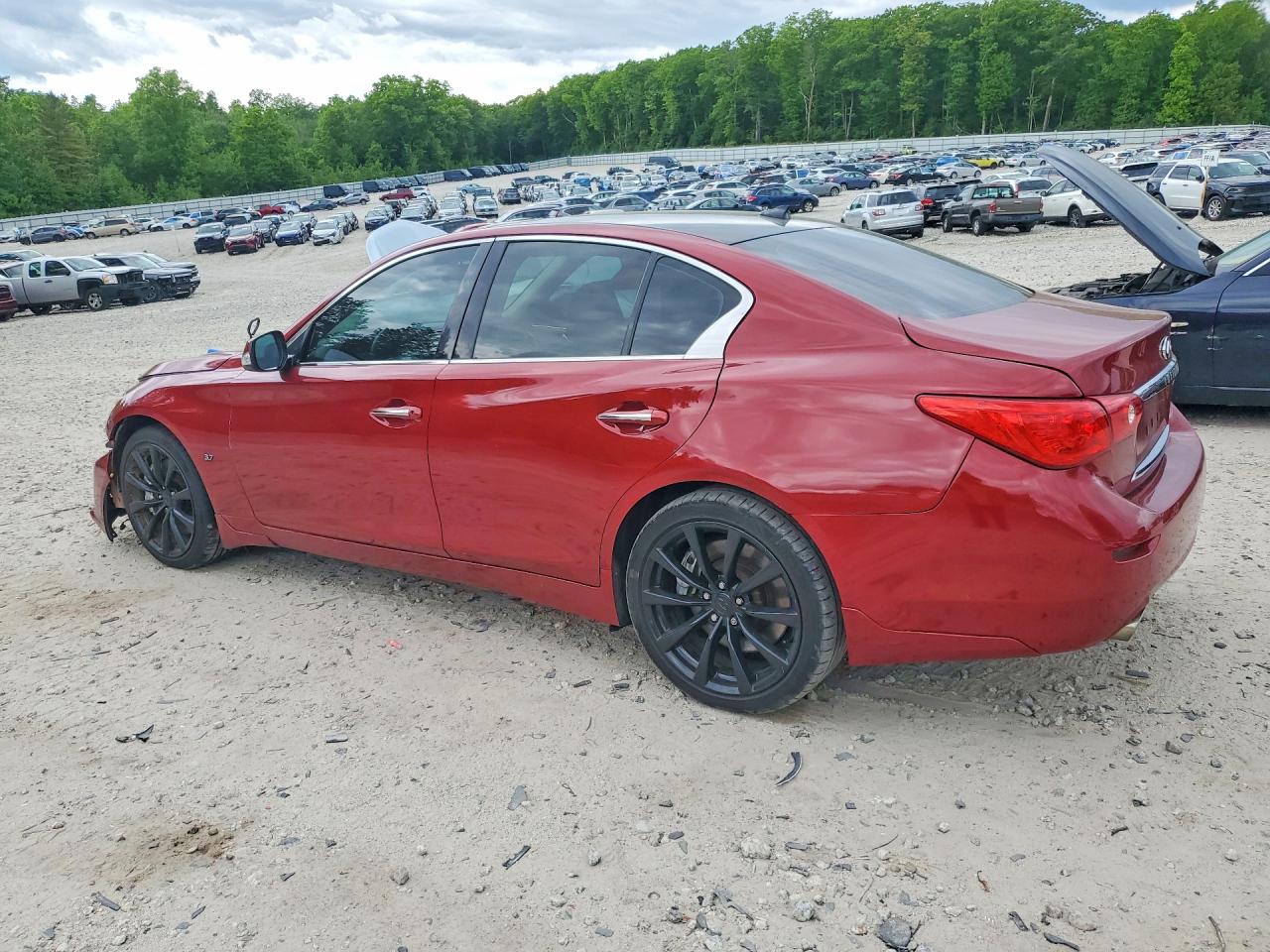2014 Infiniti Q50 Base Red vin: JN1BV7AR6EM682918