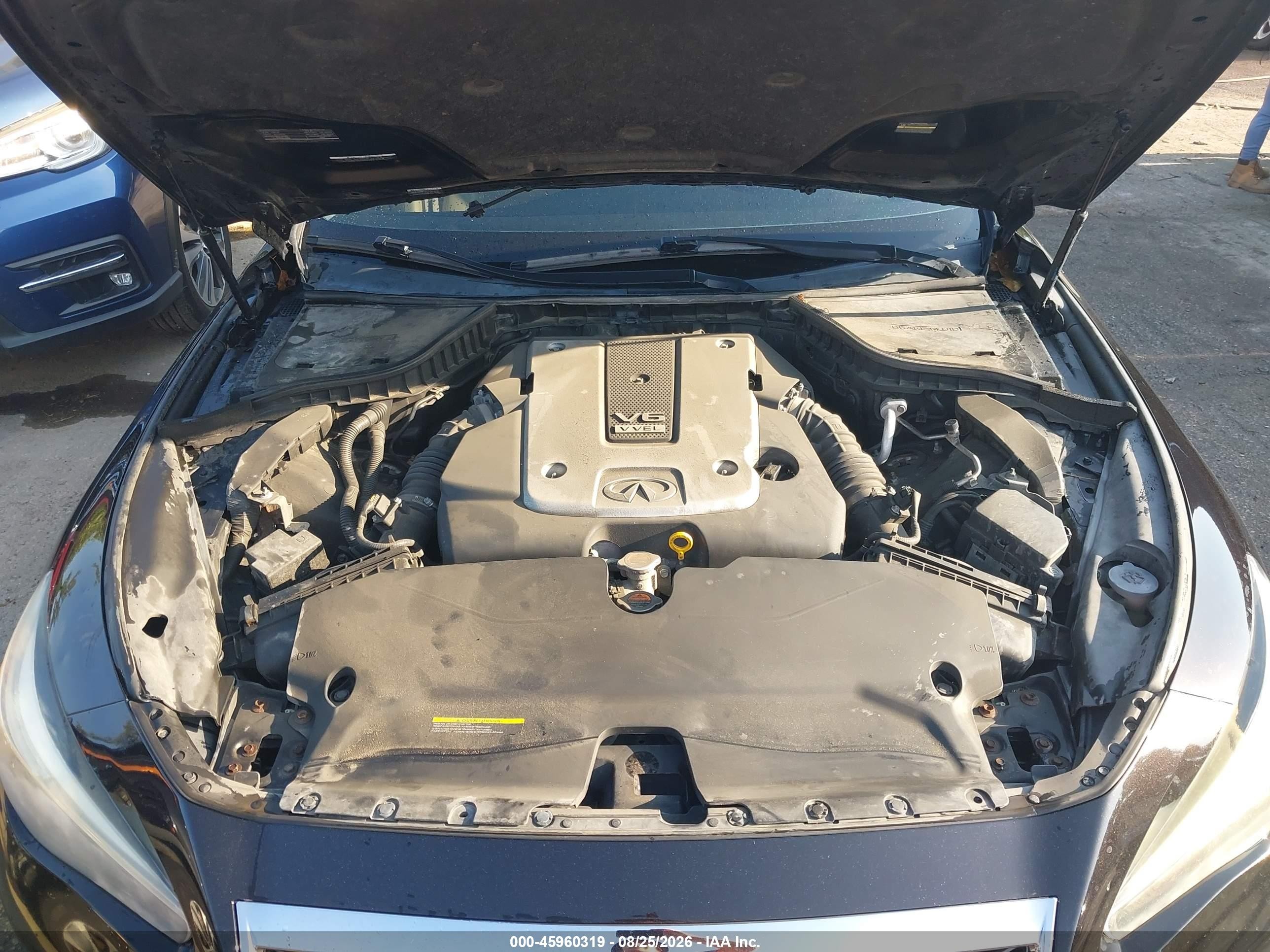 2014 Infiniti Q50 Premium Black vin: JN1BV7AR6EM693613