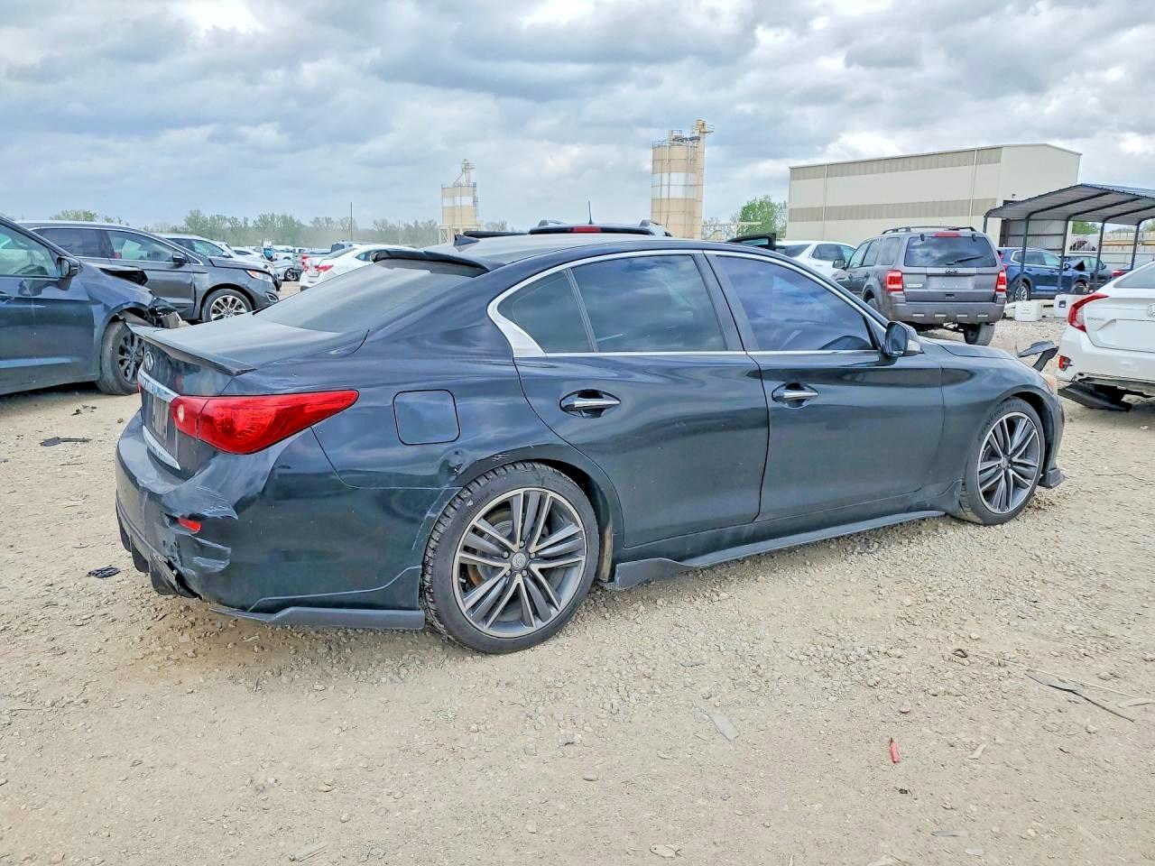 2014 Infiniti Q50 Premium Black vin: JN1BV7AR6EM696849