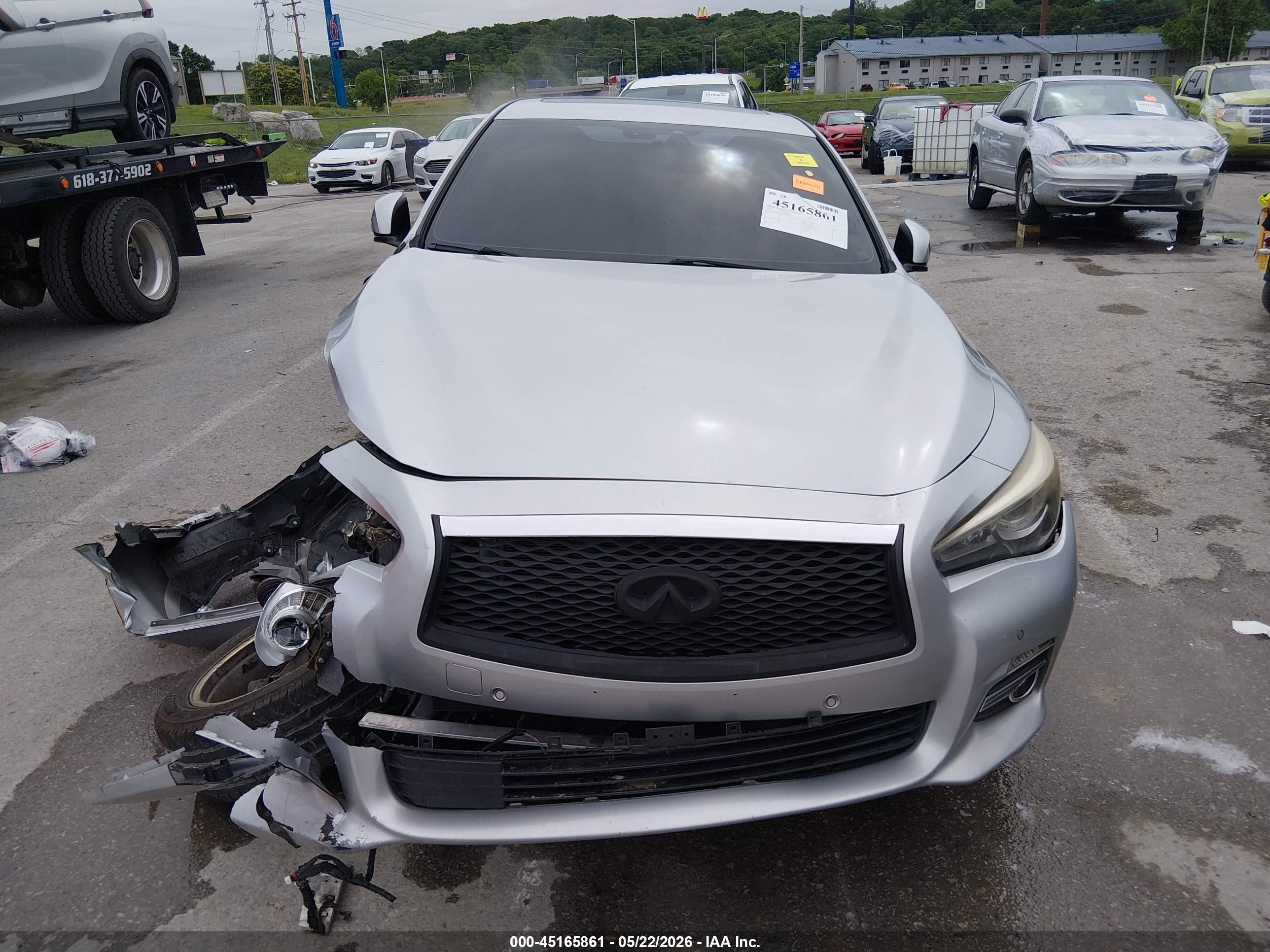 2014 Infiniti Q50 Premium Silver vin: JN1BV7AR6EM698942