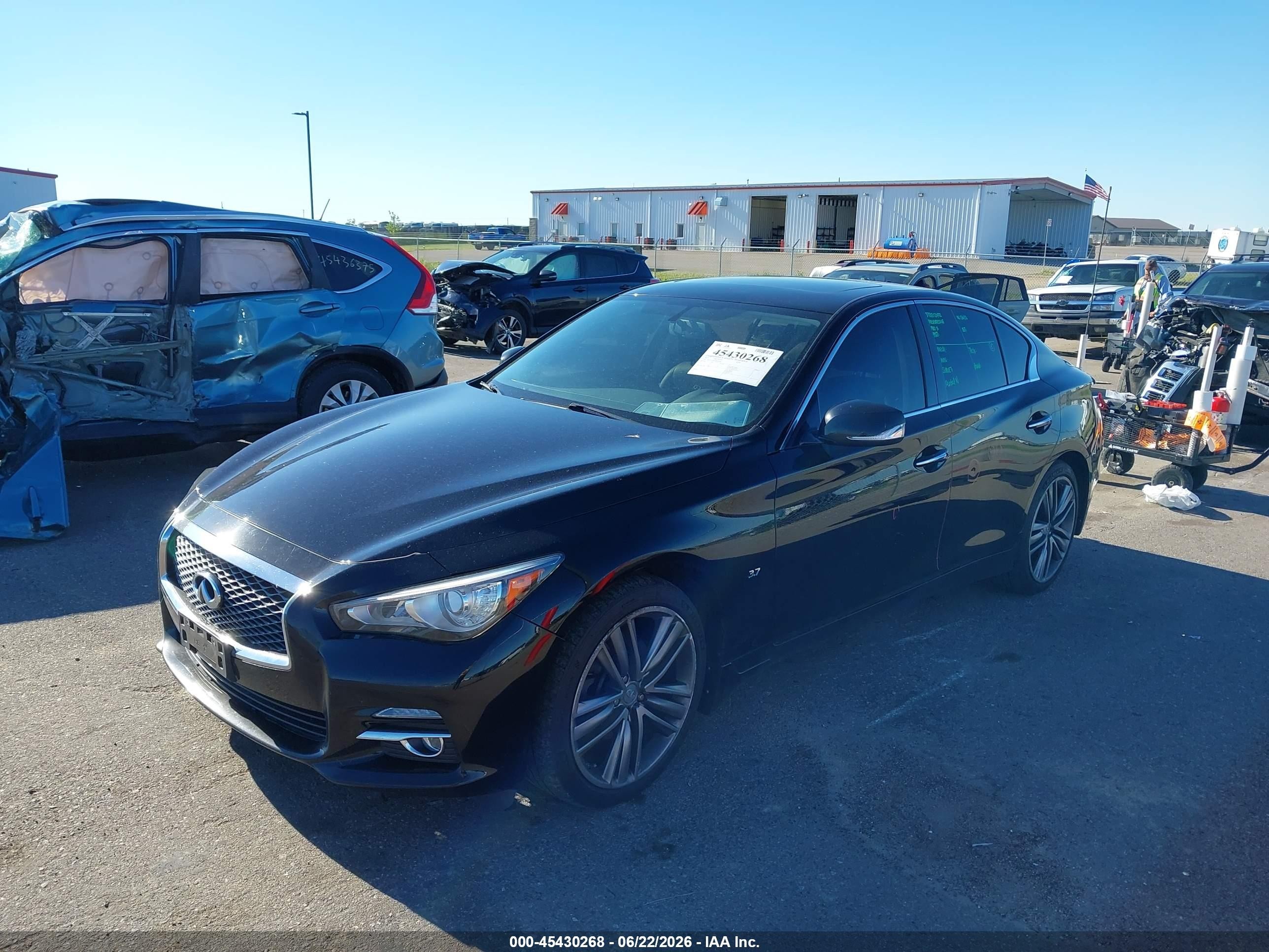 2014 Infiniti Q50 Premium Black vin: JN1BV7AR6EM703038