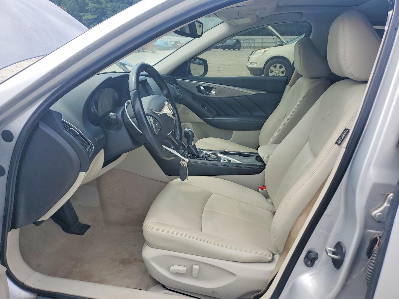 2014 Infiniti Q50 Premium Silver vin: JN1BV7AR6EM703833