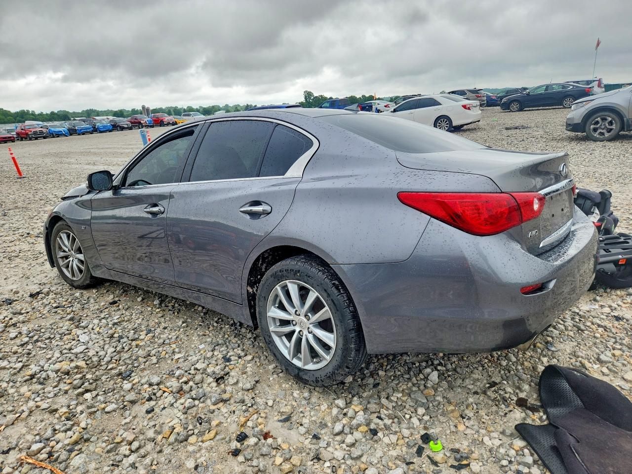 2014 Infiniti Q50 Premium Silver vin: JN1BV7AR7EM681809