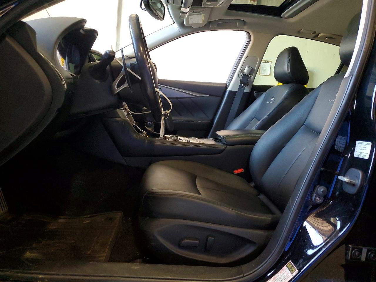 2014 Infiniti Q50 Base Black vin: JN1BV7AR7EM684502