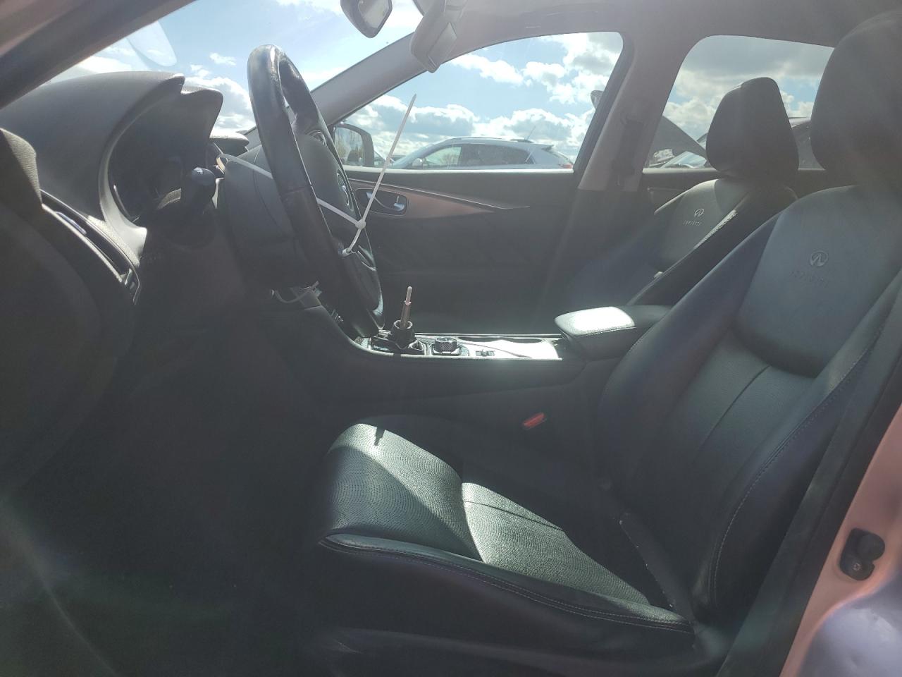 2014 Infiniti Q50 Base Silver vin: JN1BV7AR7EM685486