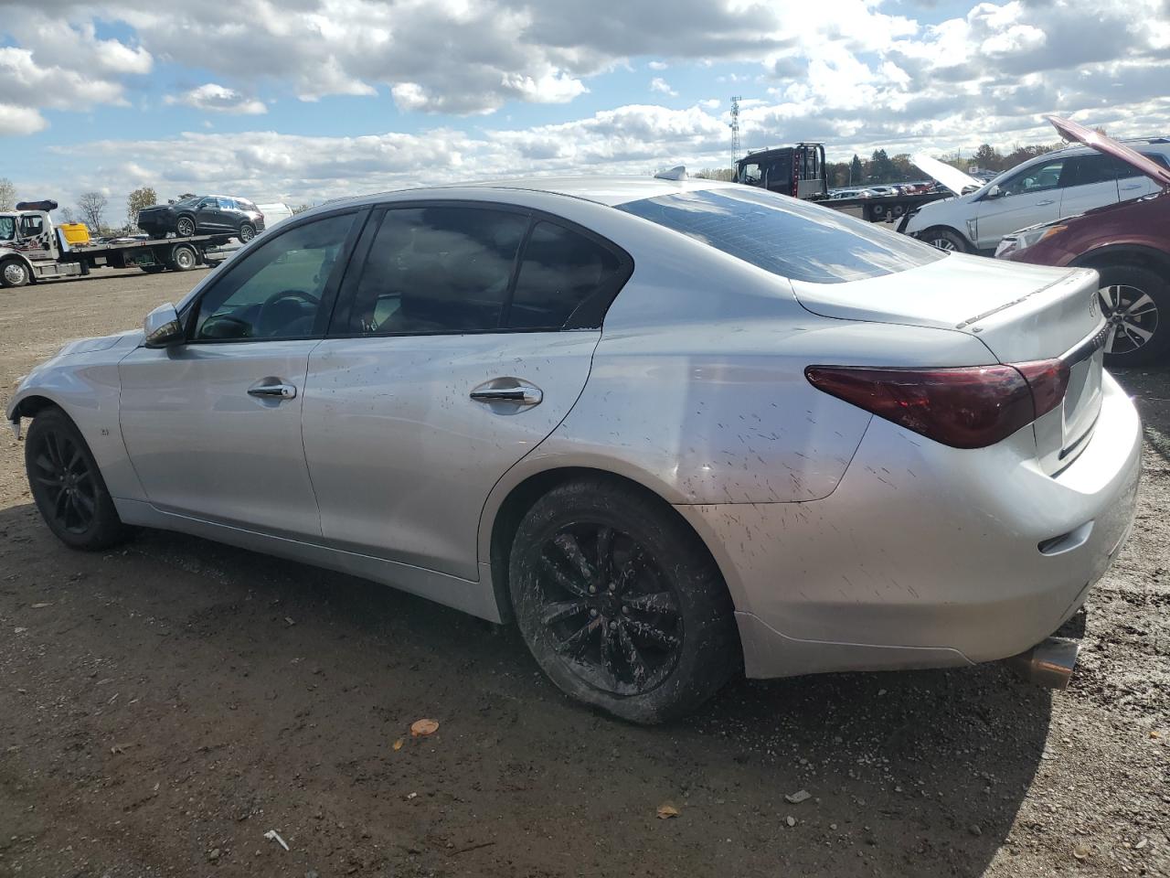 2014 Infiniti Q50 Base Silver vin: JN1BV7AR7EM685486
