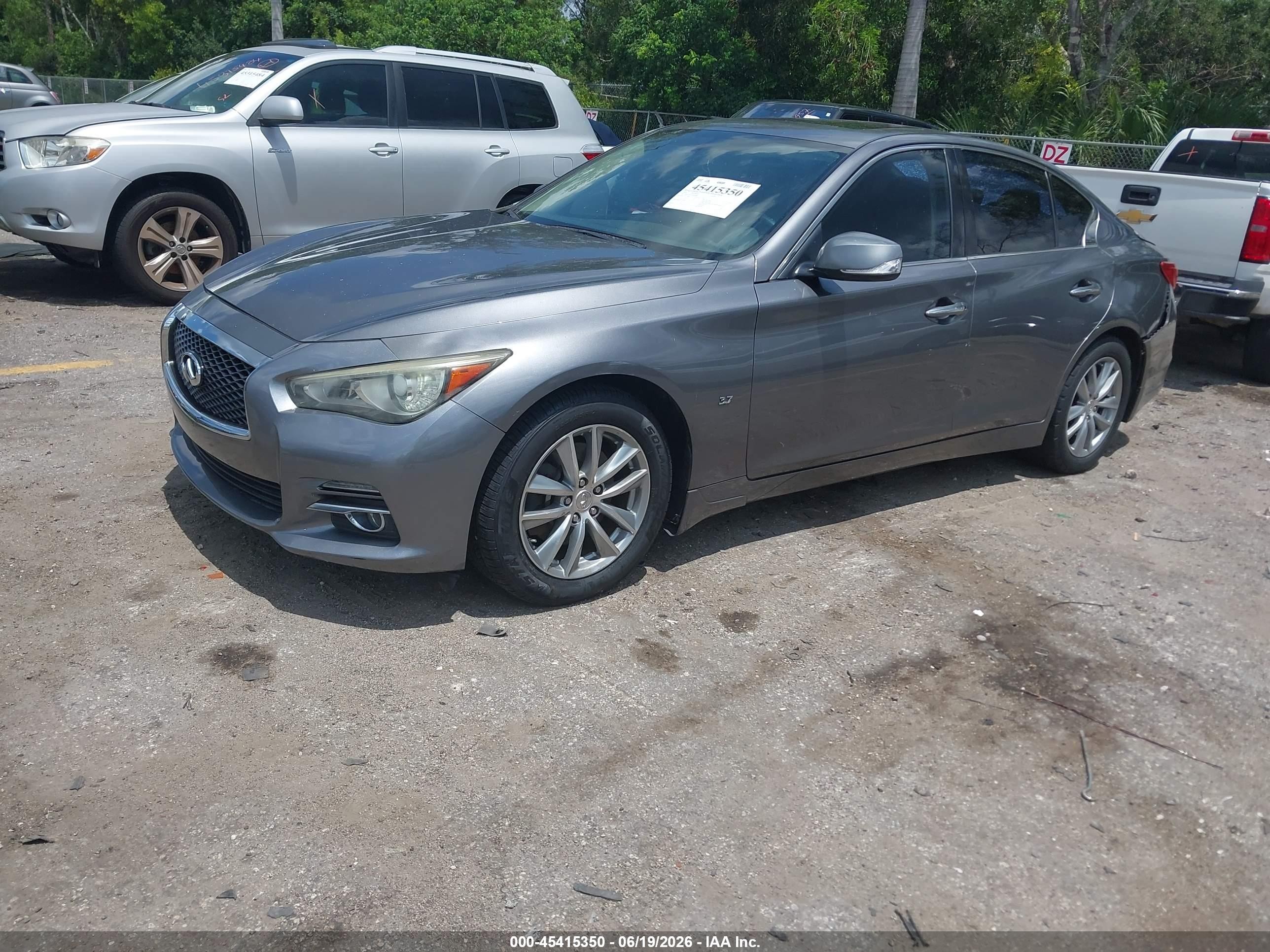 2014 Infiniti Q50 Premium Серый vin: JN1BV7AR7EM687688