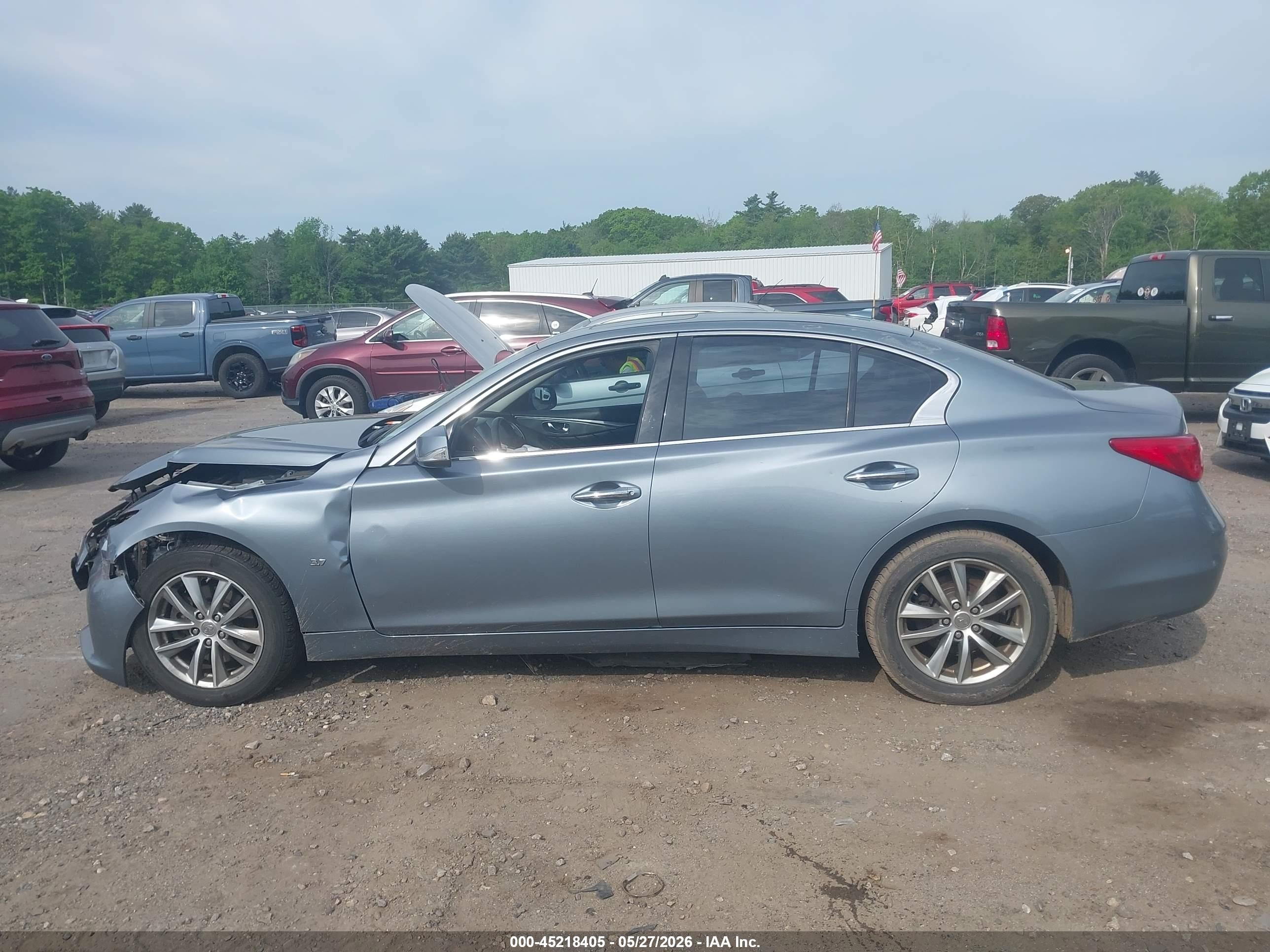 2014 Infiniti Q50 Premium Blue vin: JN1BV7AR7EM688971