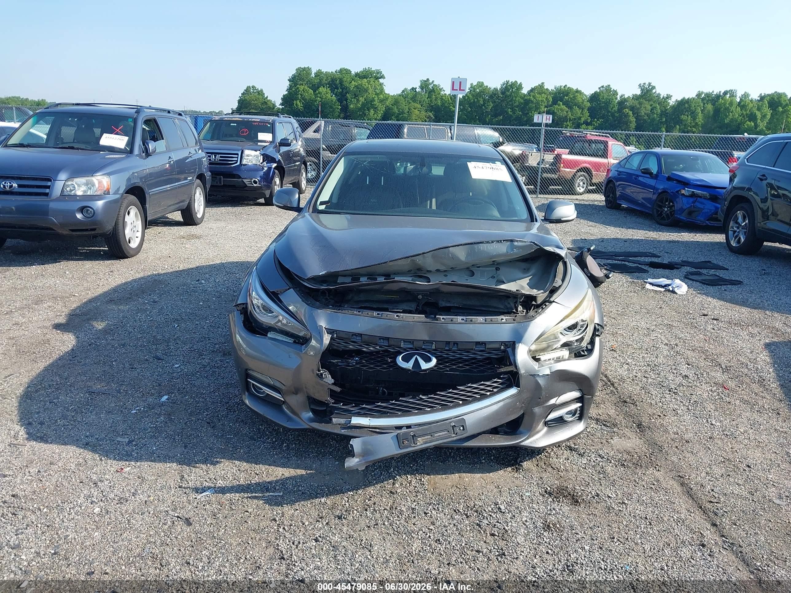 2014 Infiniti Q50 Premium Gray vin: JN1BV7AR7EM693944