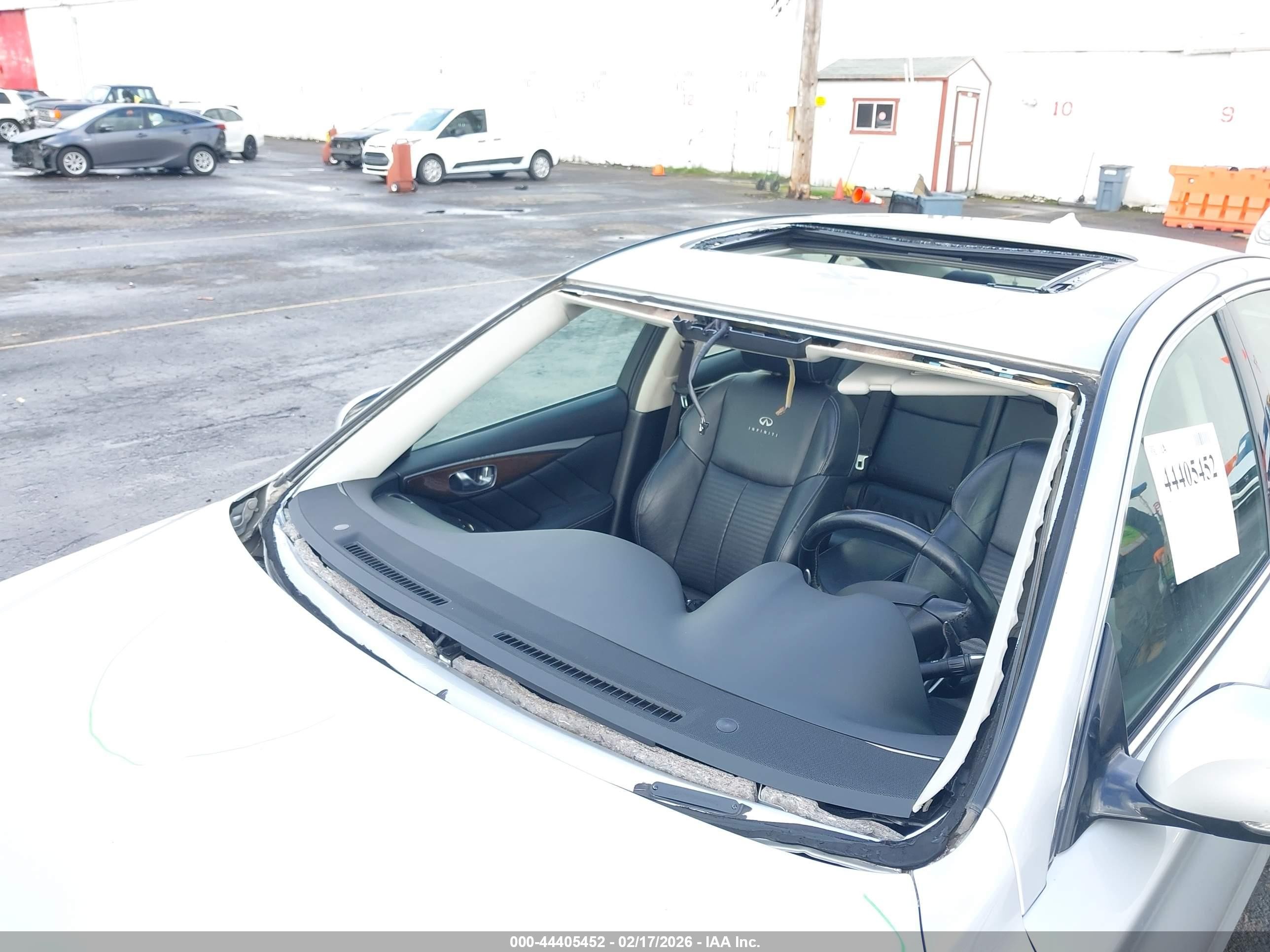 2014 Infiniti Q50 Premium/sport Silver vin: JN1BV7AR7EM704621