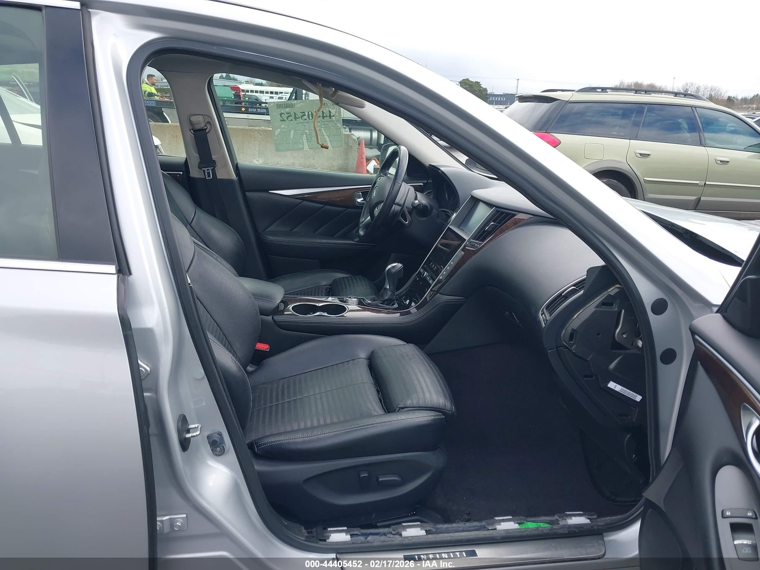 2014 Infiniti Q50 Premium/sport Silver vin: JN1BV7AR7EM704621
