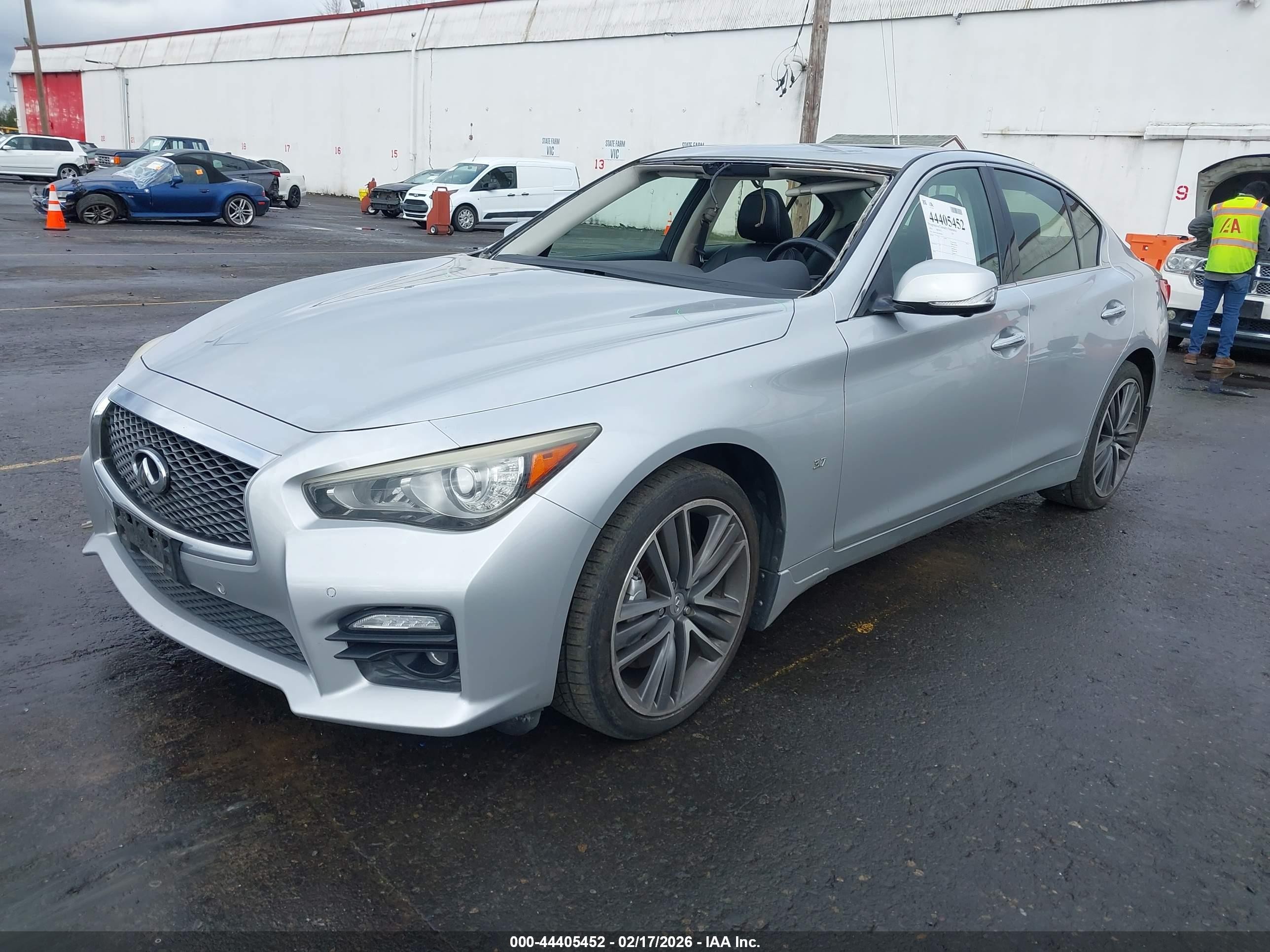 2014 Infiniti Q50 Premium/sport Silver vin: JN1BV7AR7EM704621