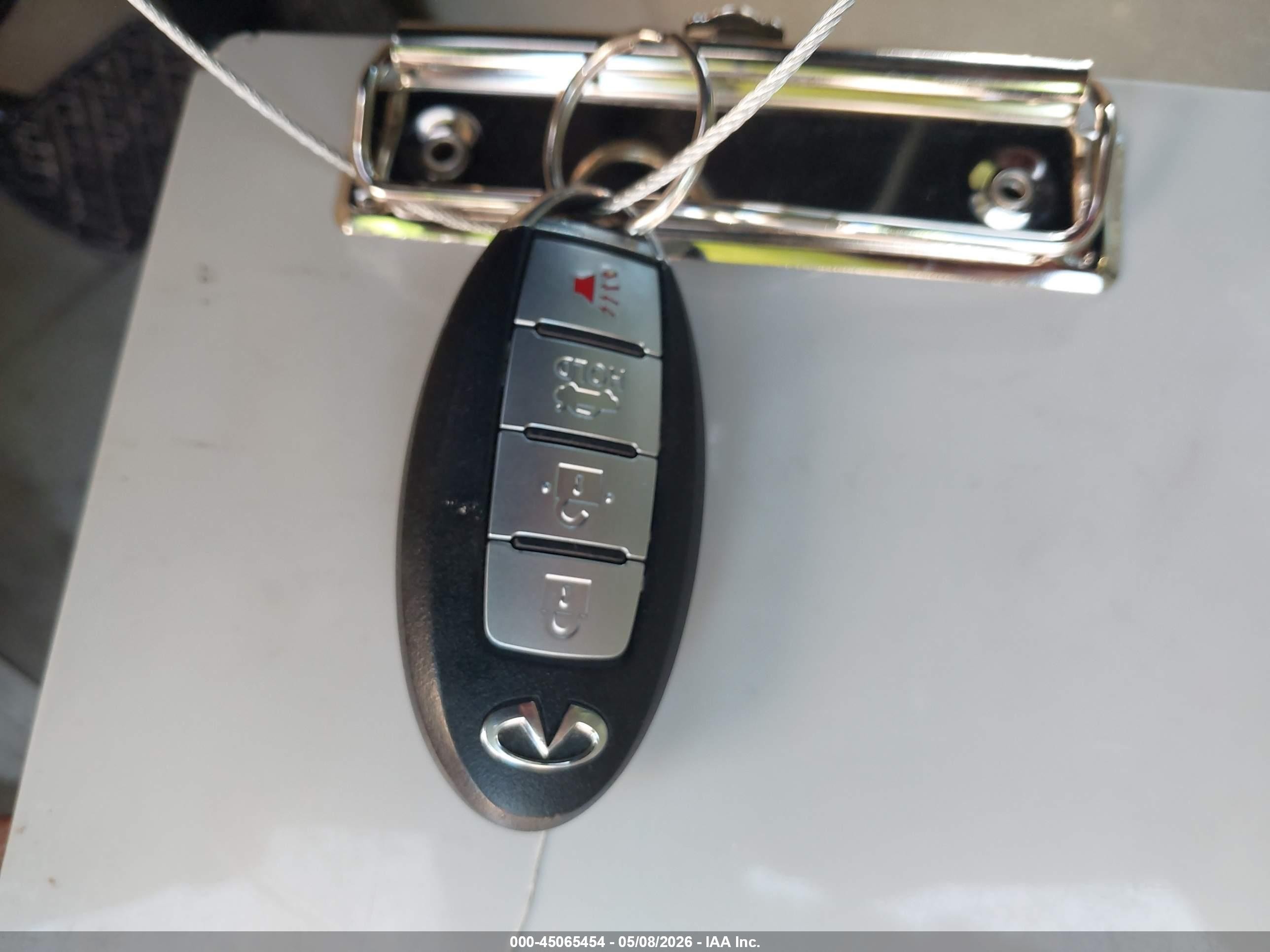 2015 Infiniti Q50 Premium Белый vin: JN1BV7AR7FM396044