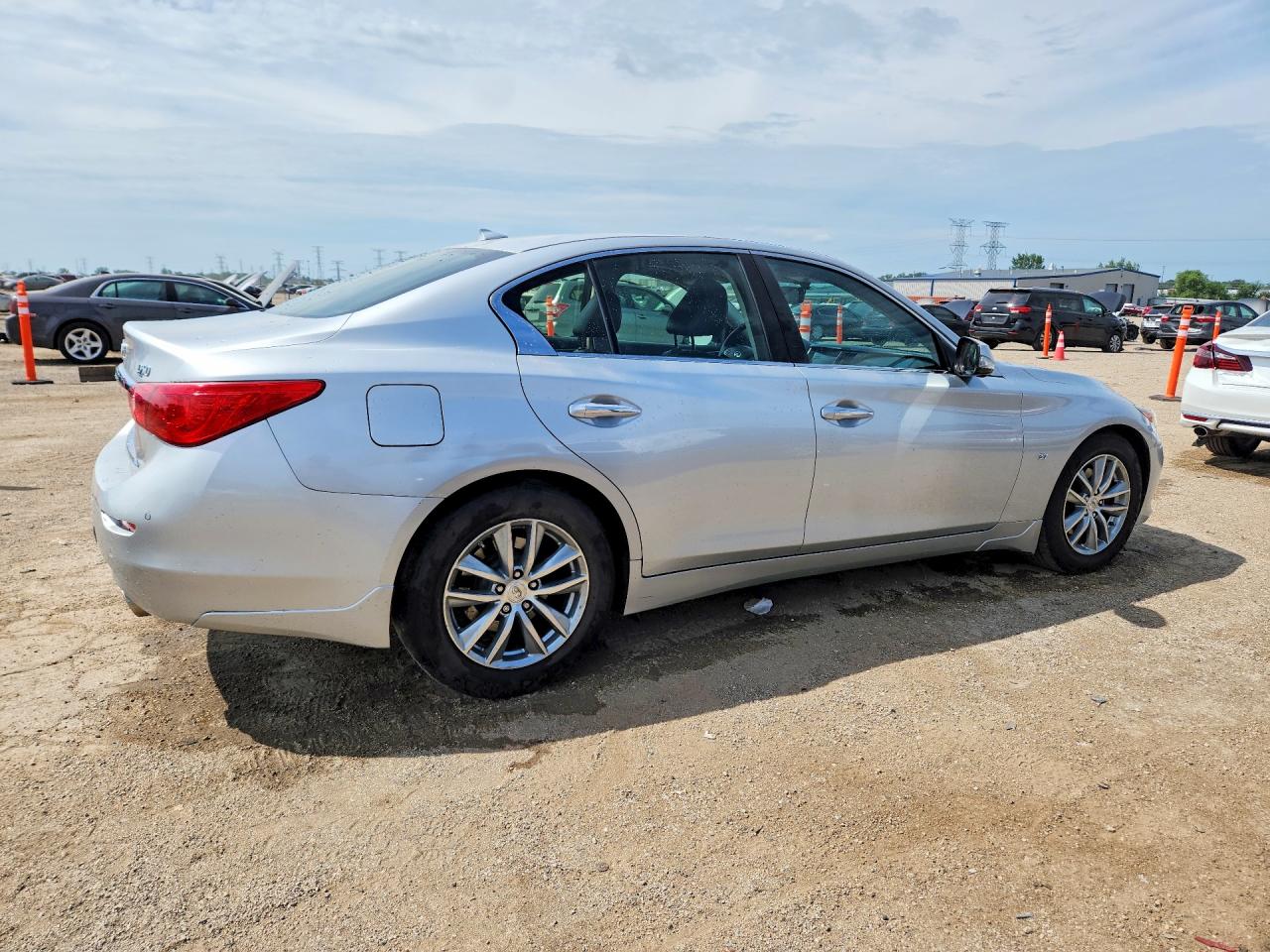 2015 Infiniti Q50 Premium Серебряный vin: JN1BV7AR7FM398344
