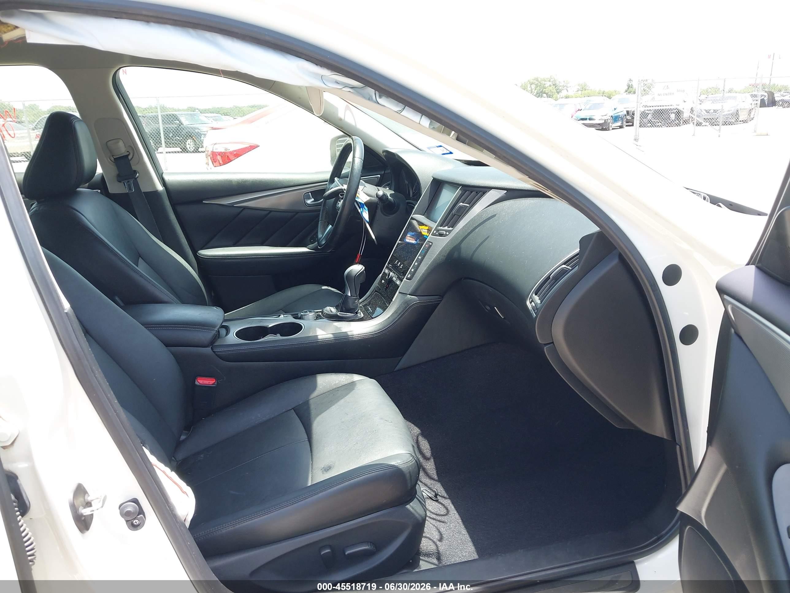 2015 Infiniti Q50 White vin: JN1BV7AR7FM399753