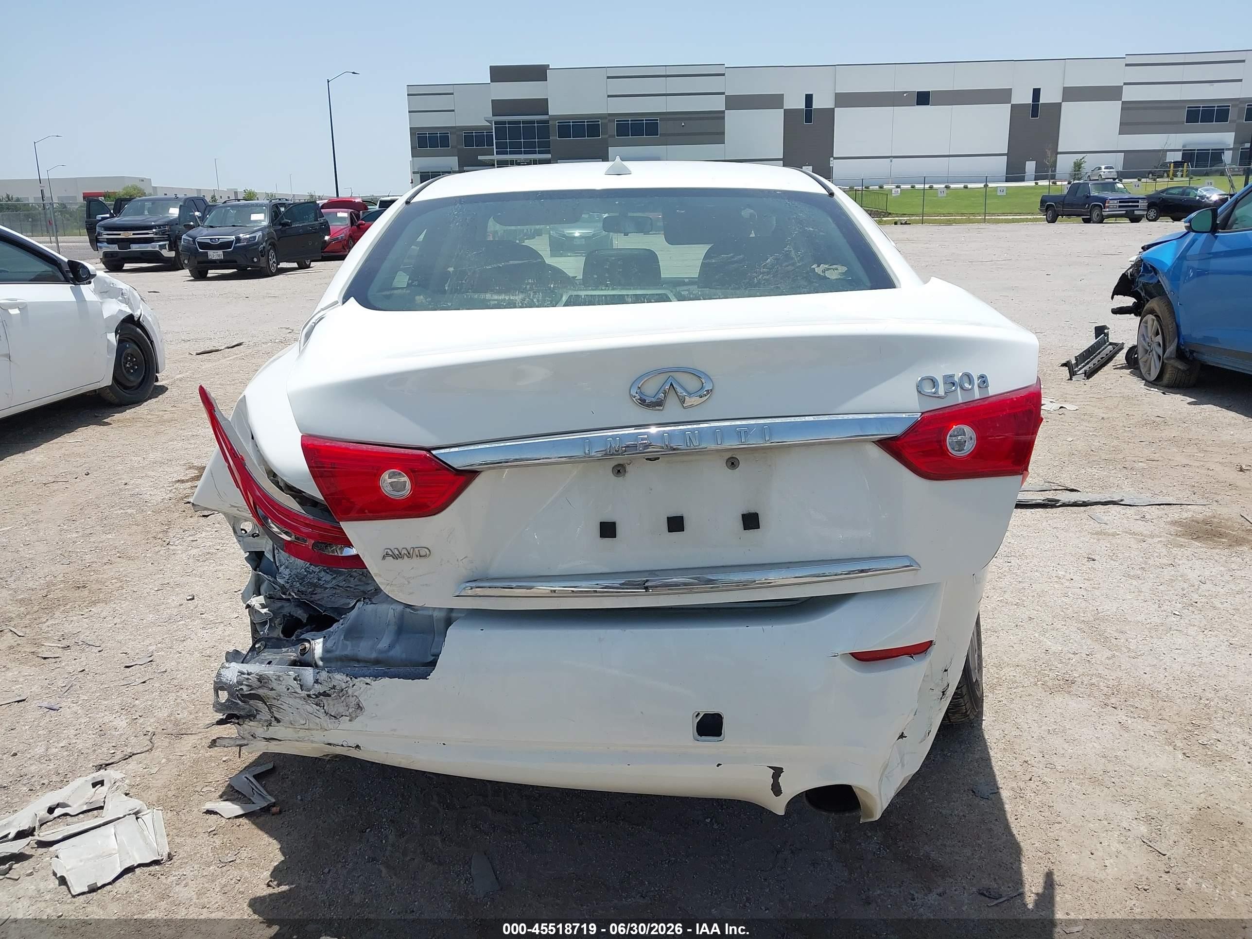 2015 Infiniti Q50 White vin: JN1BV7AR7FM399753