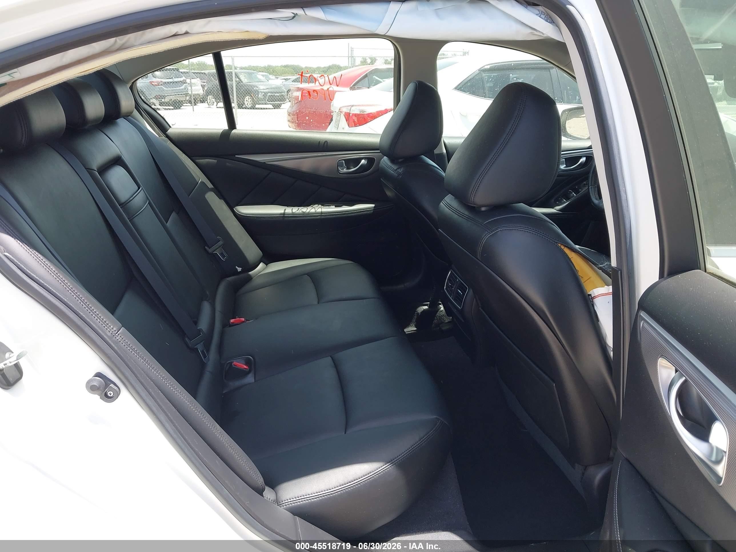 2015 Infiniti Q50 White vin: JN1BV7AR7FM399753