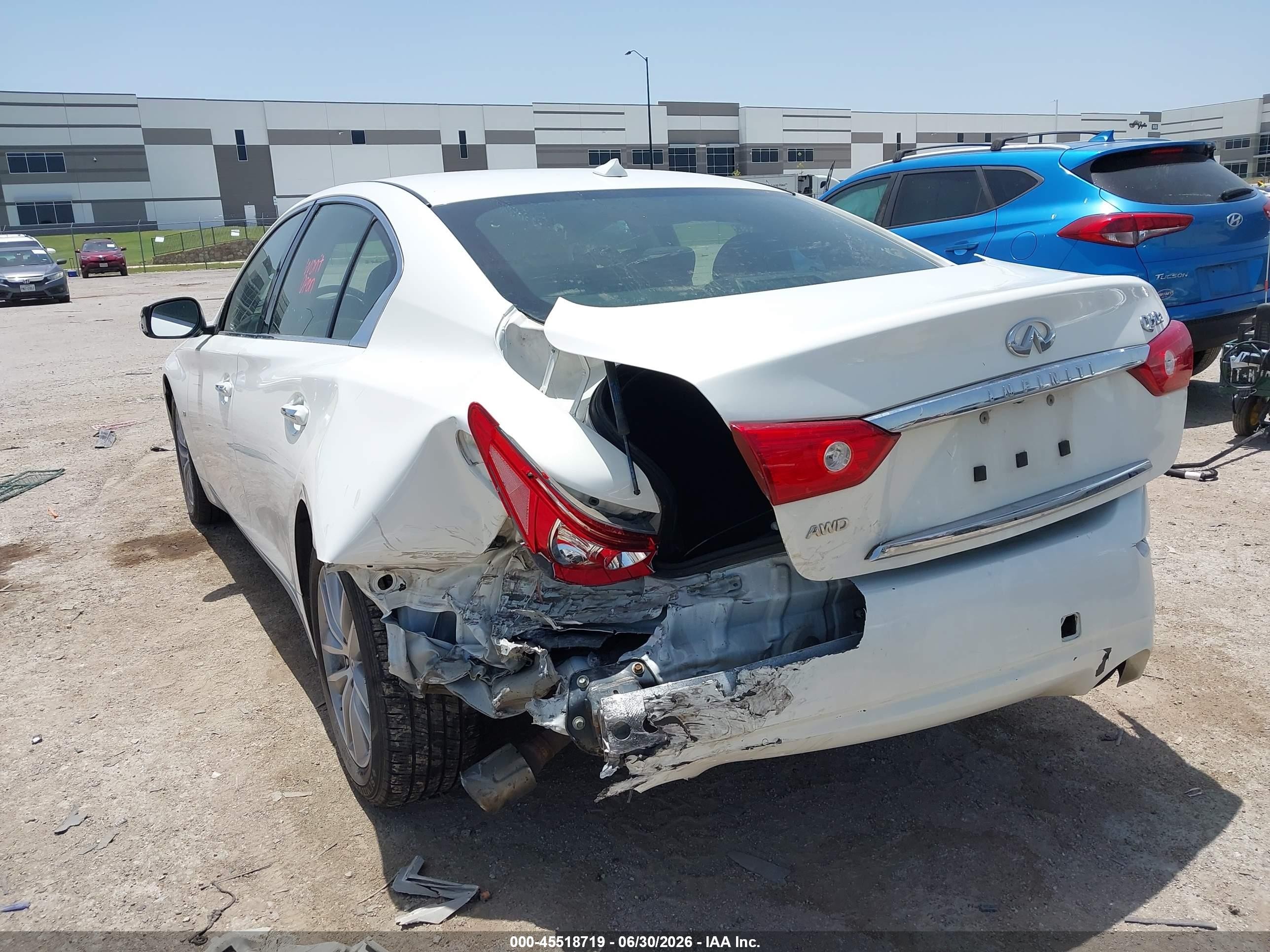 2015 Infiniti Q50 White vin: JN1BV7AR7FM399753