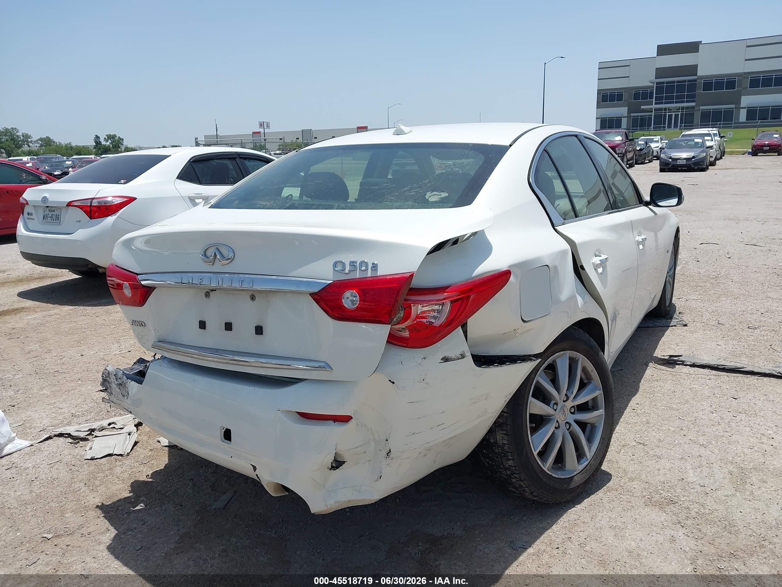 2015 Infiniti Q50 White vin: JN1BV7AR7FM399753