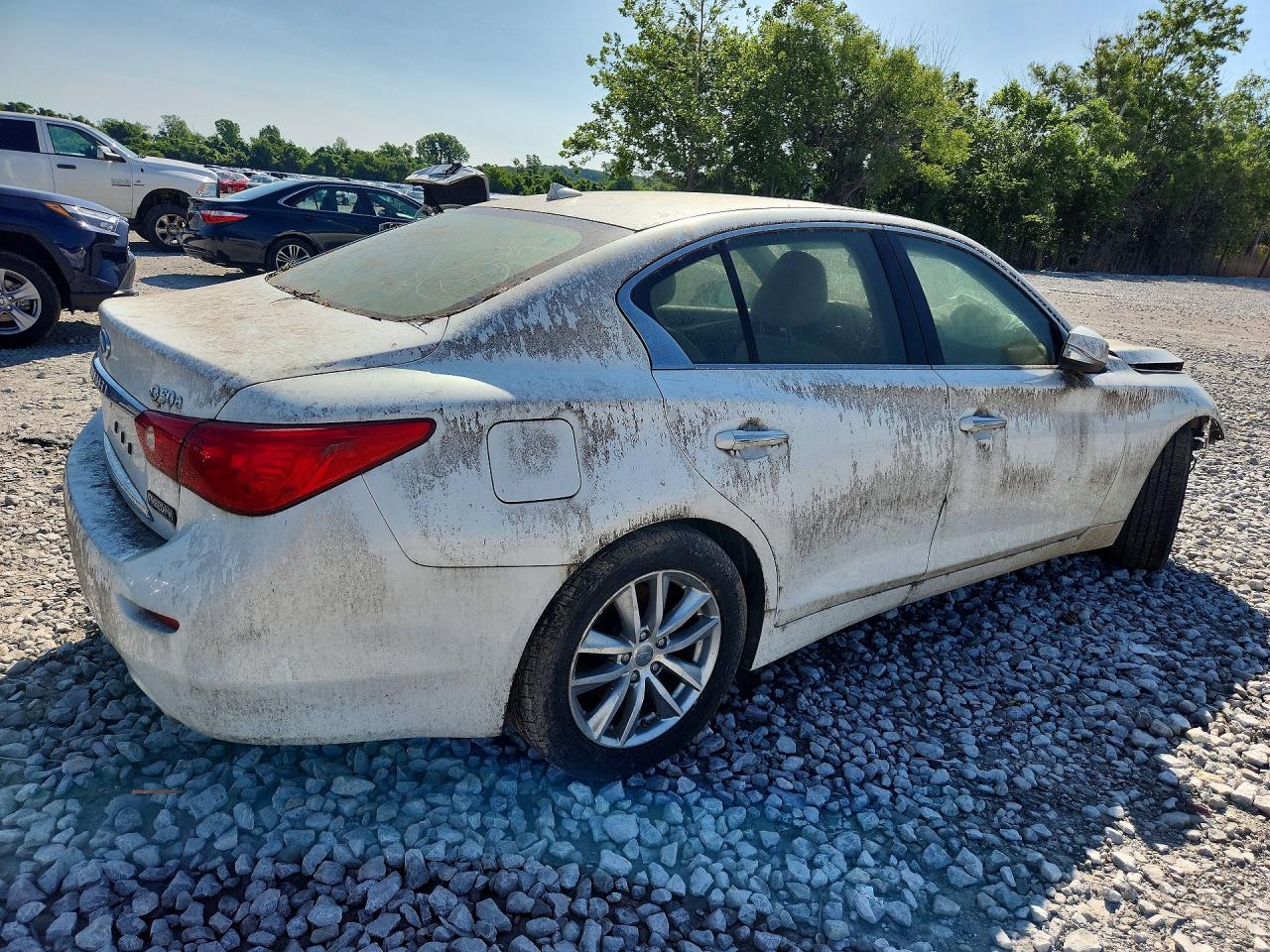 2015 Infiniti Q50 Base White vin: JN1BV7AR7FM400965