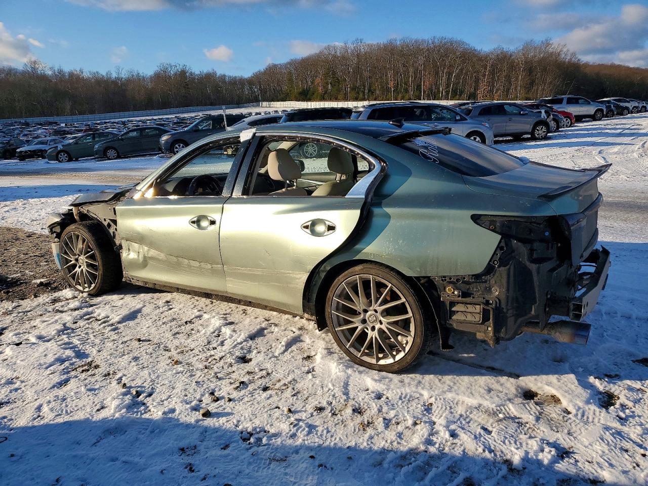 2015 Infiniti Q50 Base Зеленый vin: JN1BV7AR7FM401243