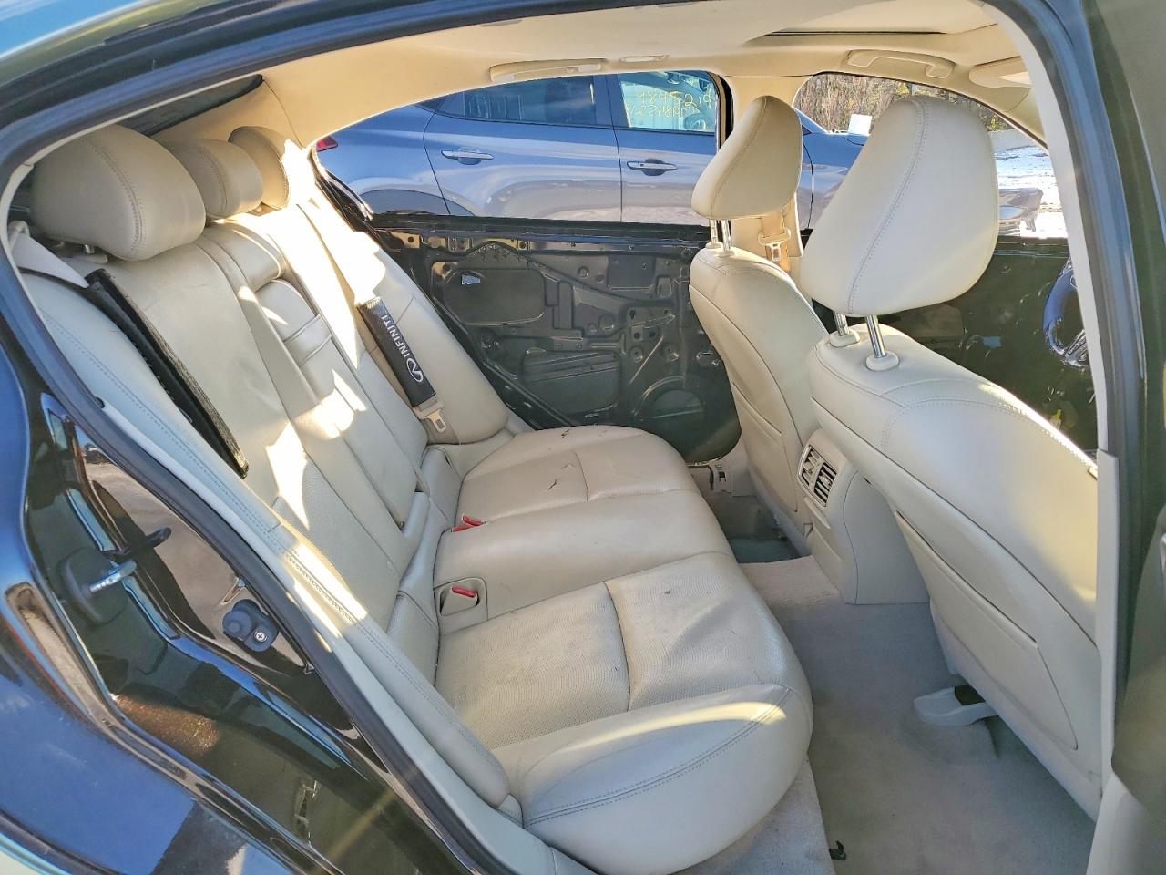 2015 Infiniti Q50 Base Зеленый vin: JN1BV7AR7FM401243