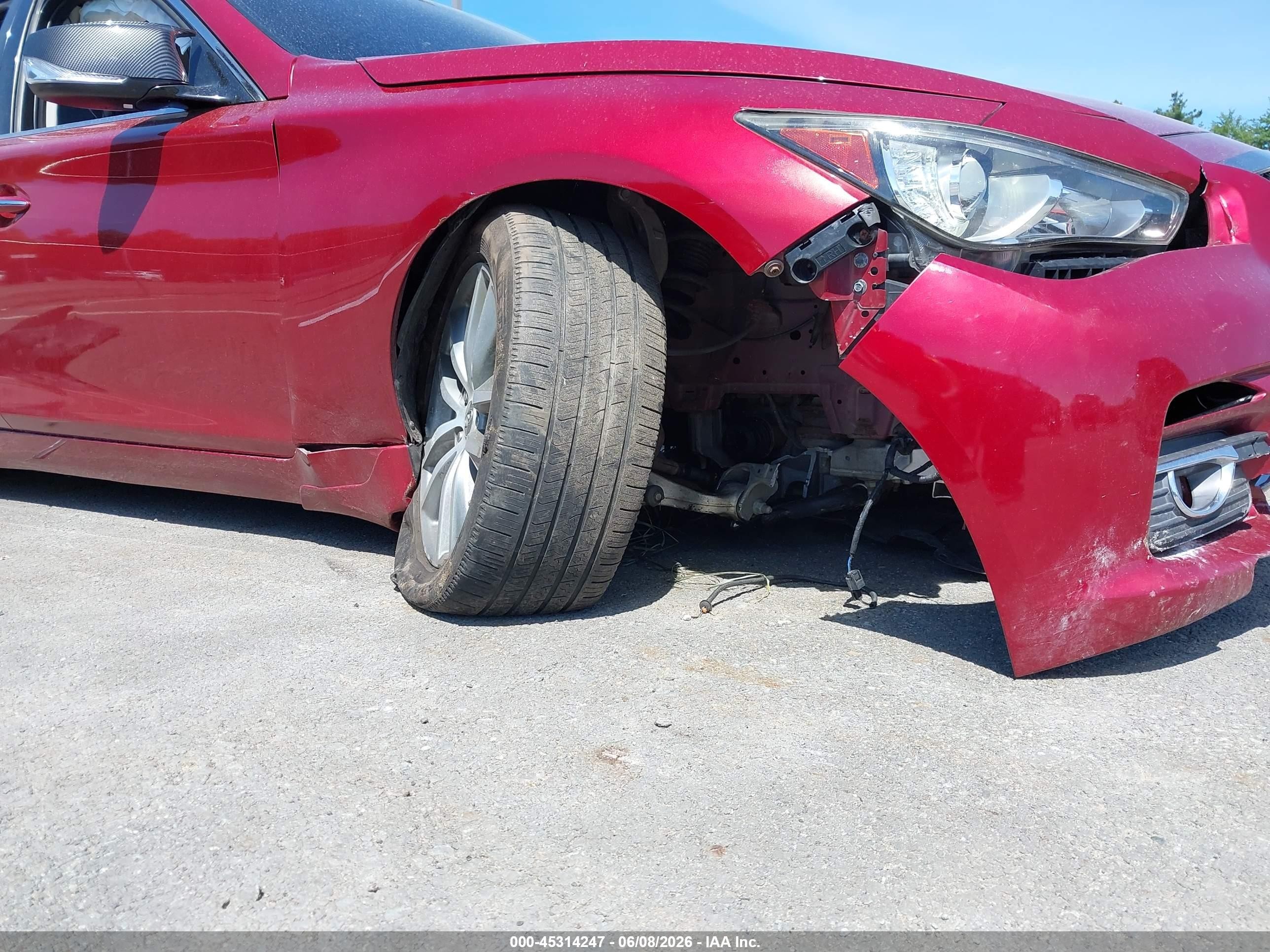 2015 Infiniti Q50 Premium Maroon vin: JN1BV7AR7FM405857