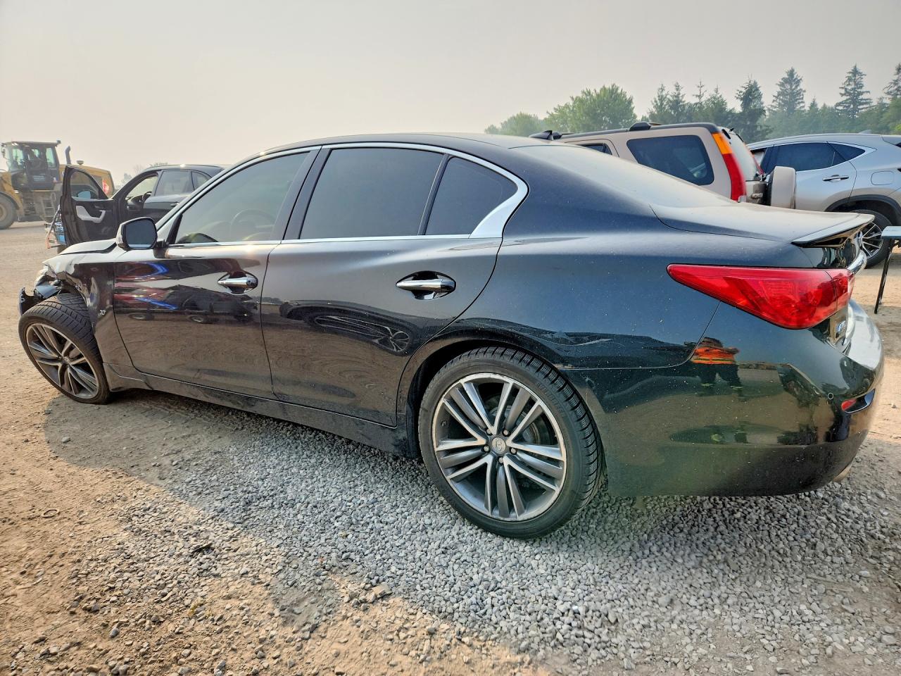 2015 Infiniti Q50 Base Черный vin: JN1BV7AR7FM412792