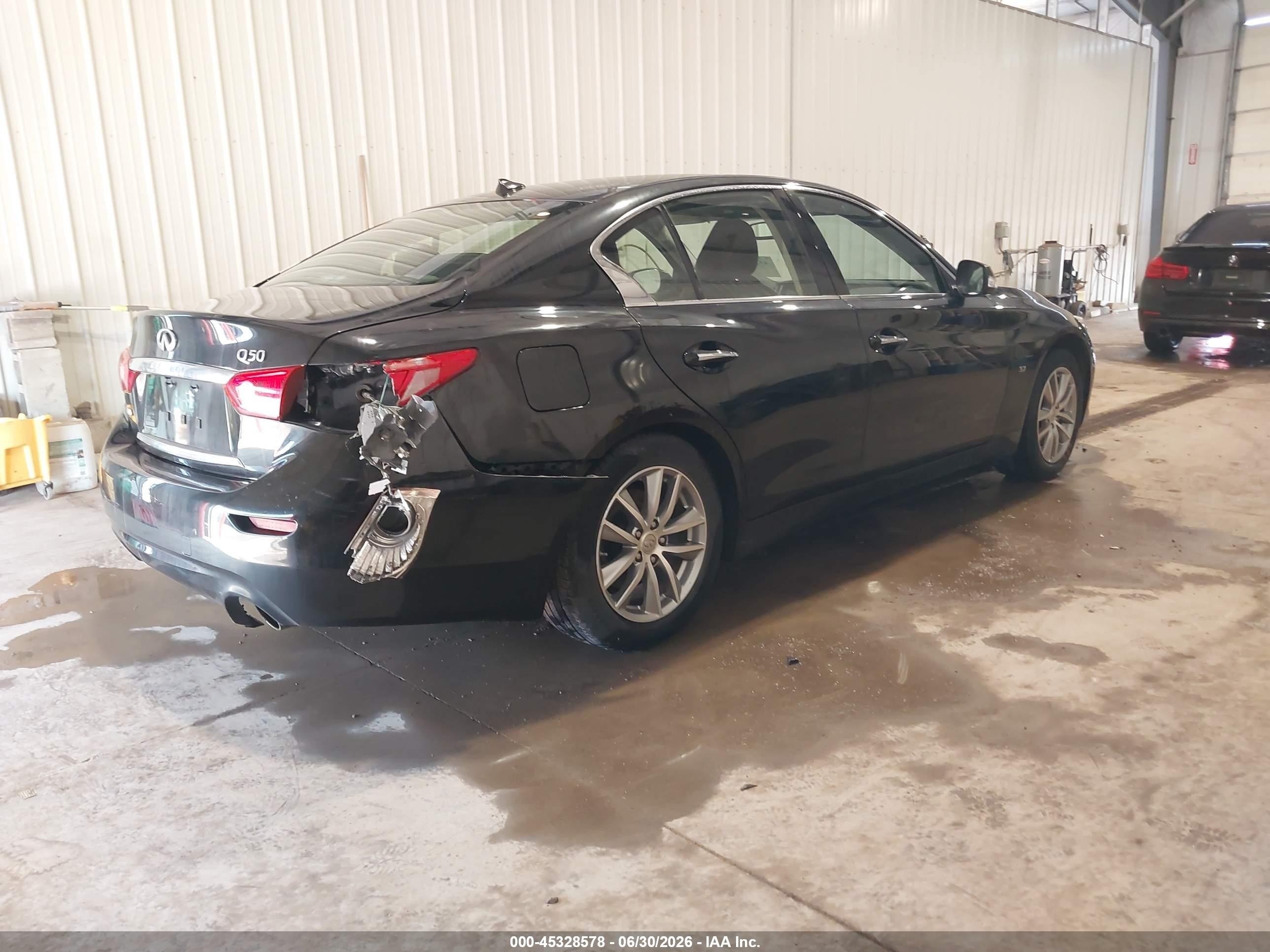 2015 Infiniti Q50 Premium Black vin: JN1BV7AR7FM415109