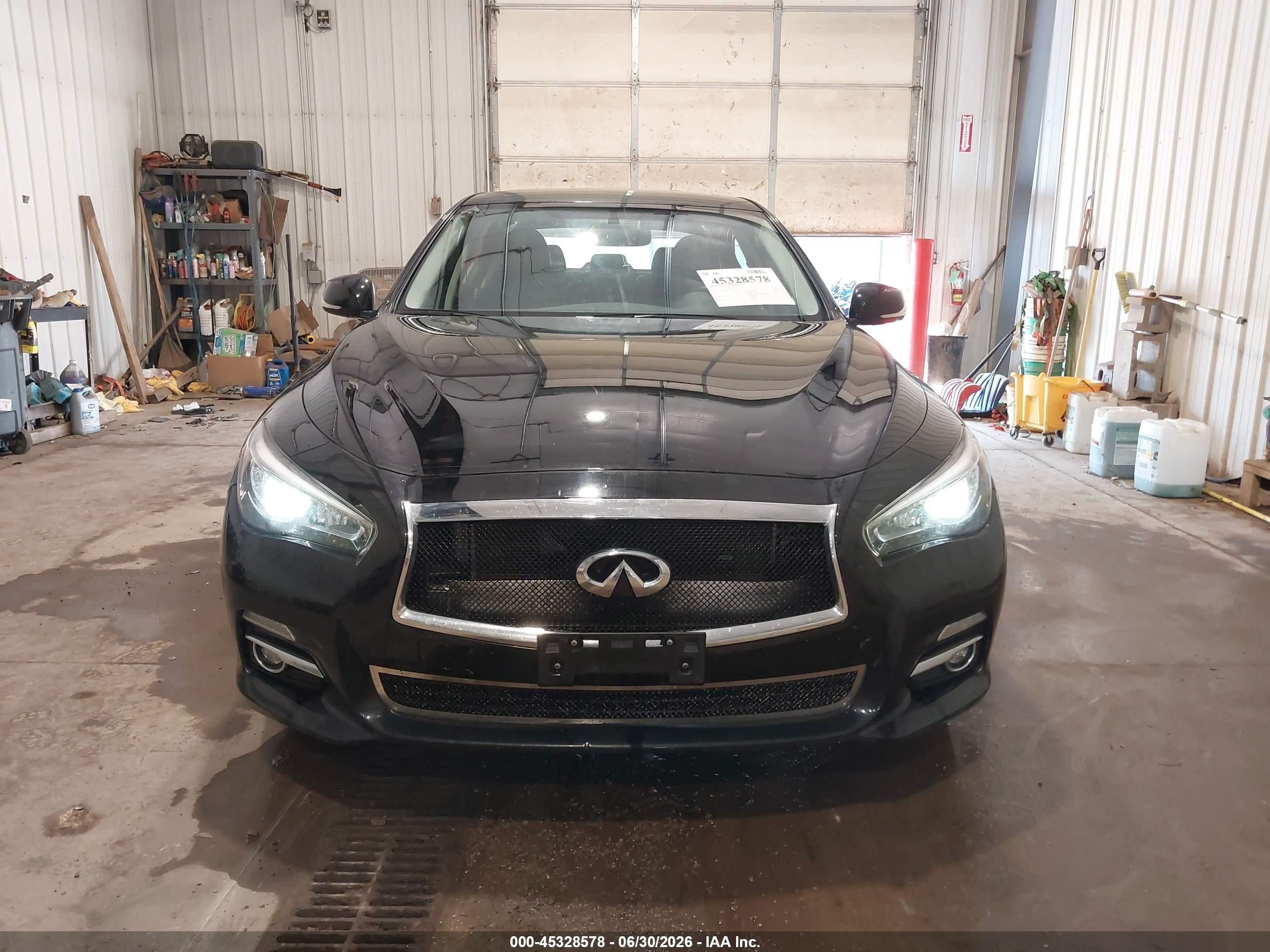 2015 Infiniti Q50 Premium Black vin: JN1BV7AR7FM415109