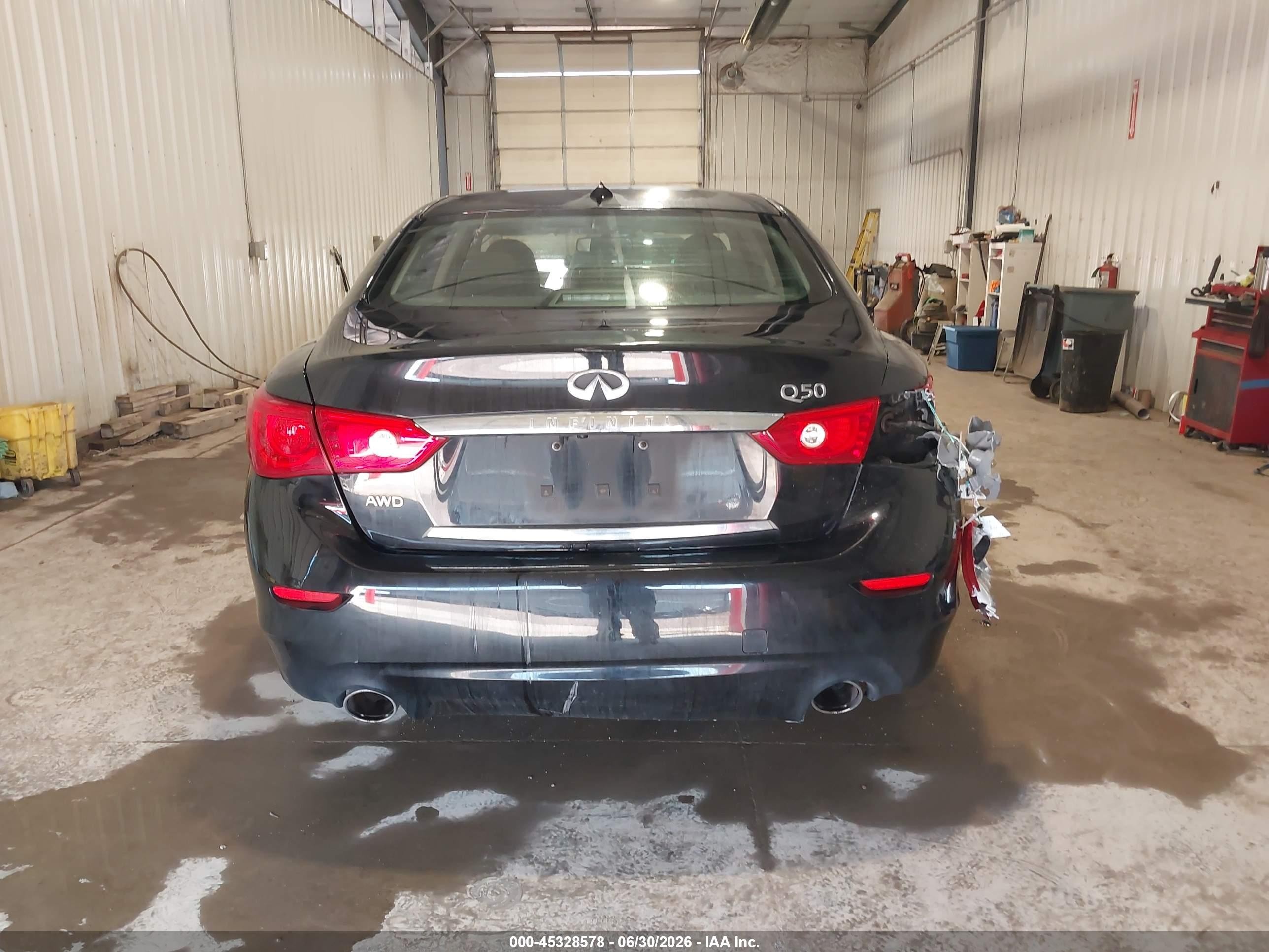 2015 Infiniti Q50 Premium Black vin: JN1BV7AR7FM415109