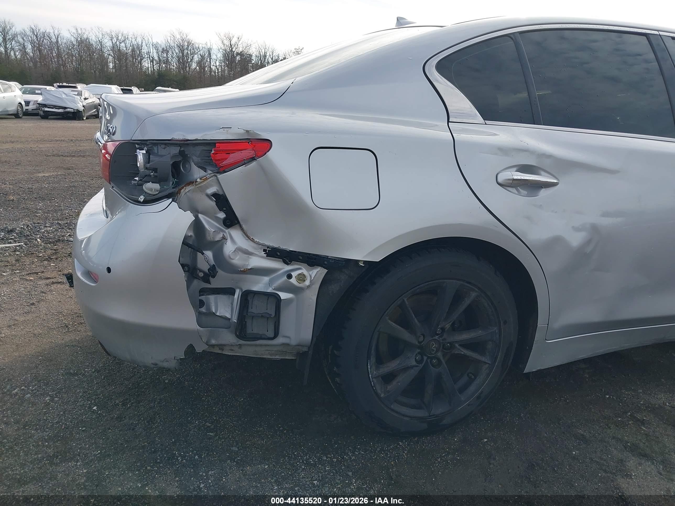 2015 Infiniti Q50 Premium/sport Silver vin: JN1BV7AR7FM418317