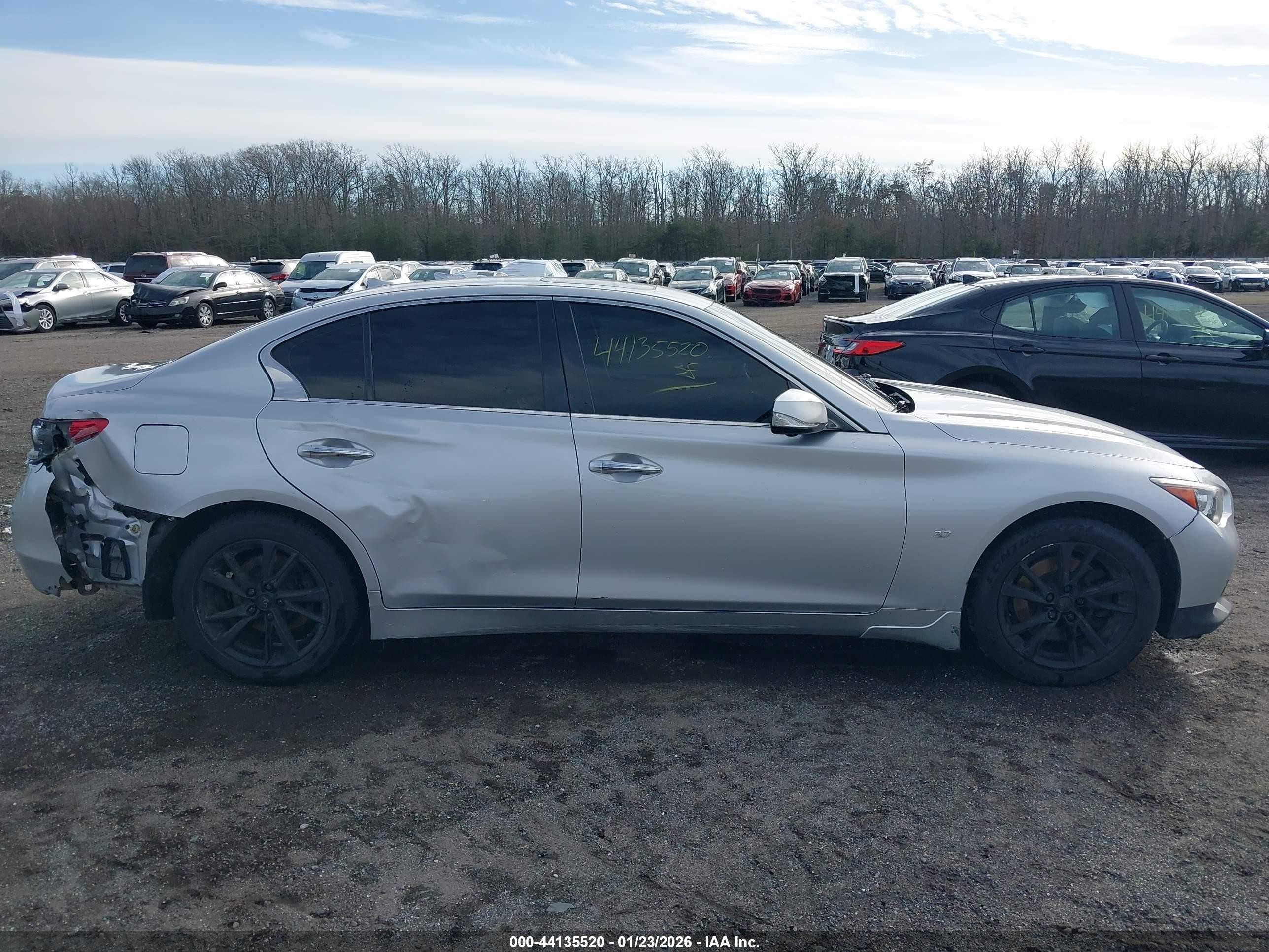2015 Infiniti Q50 Premium/sport Silver vin: JN1BV7AR7FM418317