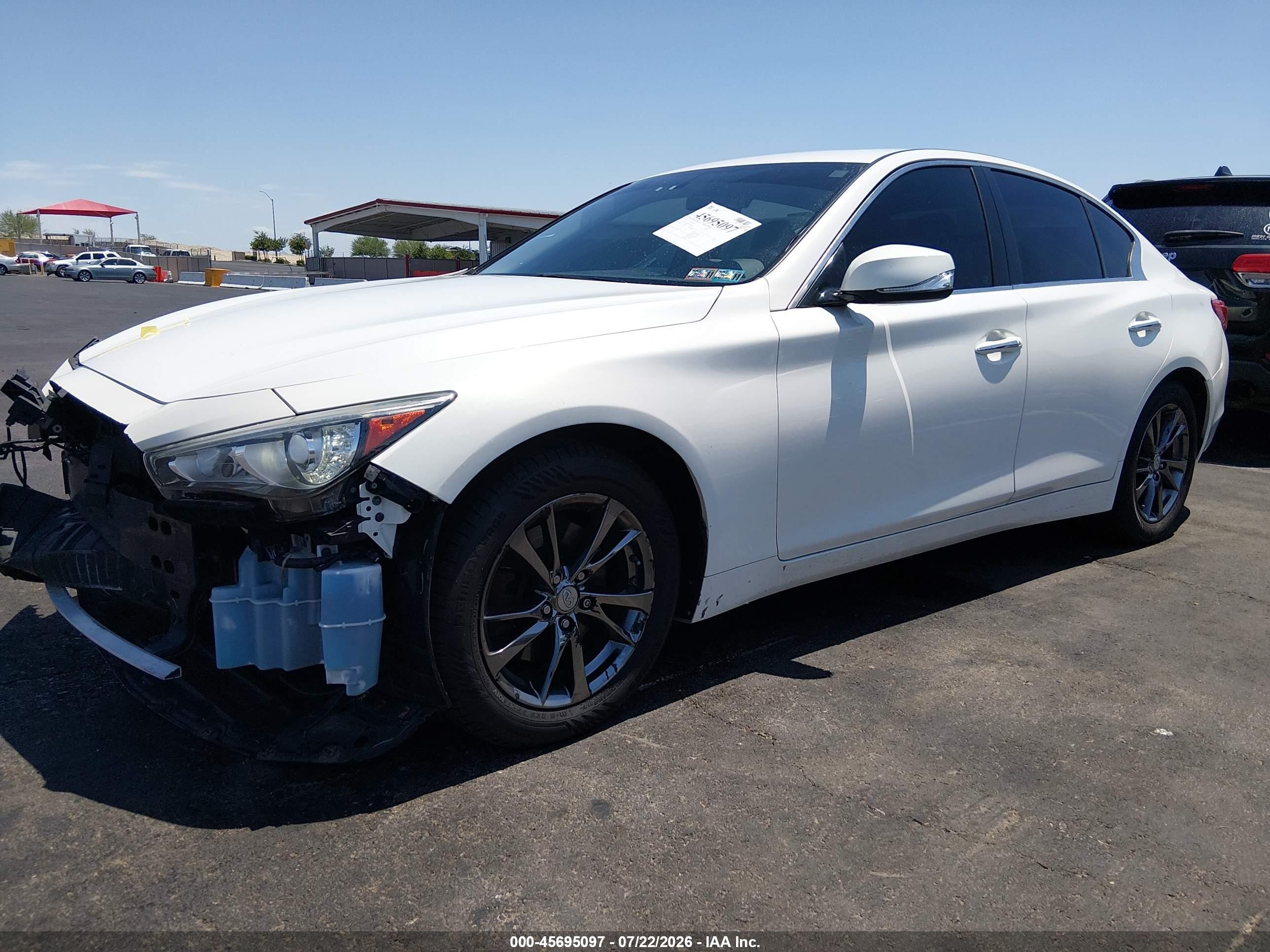 2015 Infiniti Q50   White vin: JN1BV7AR7FM420469