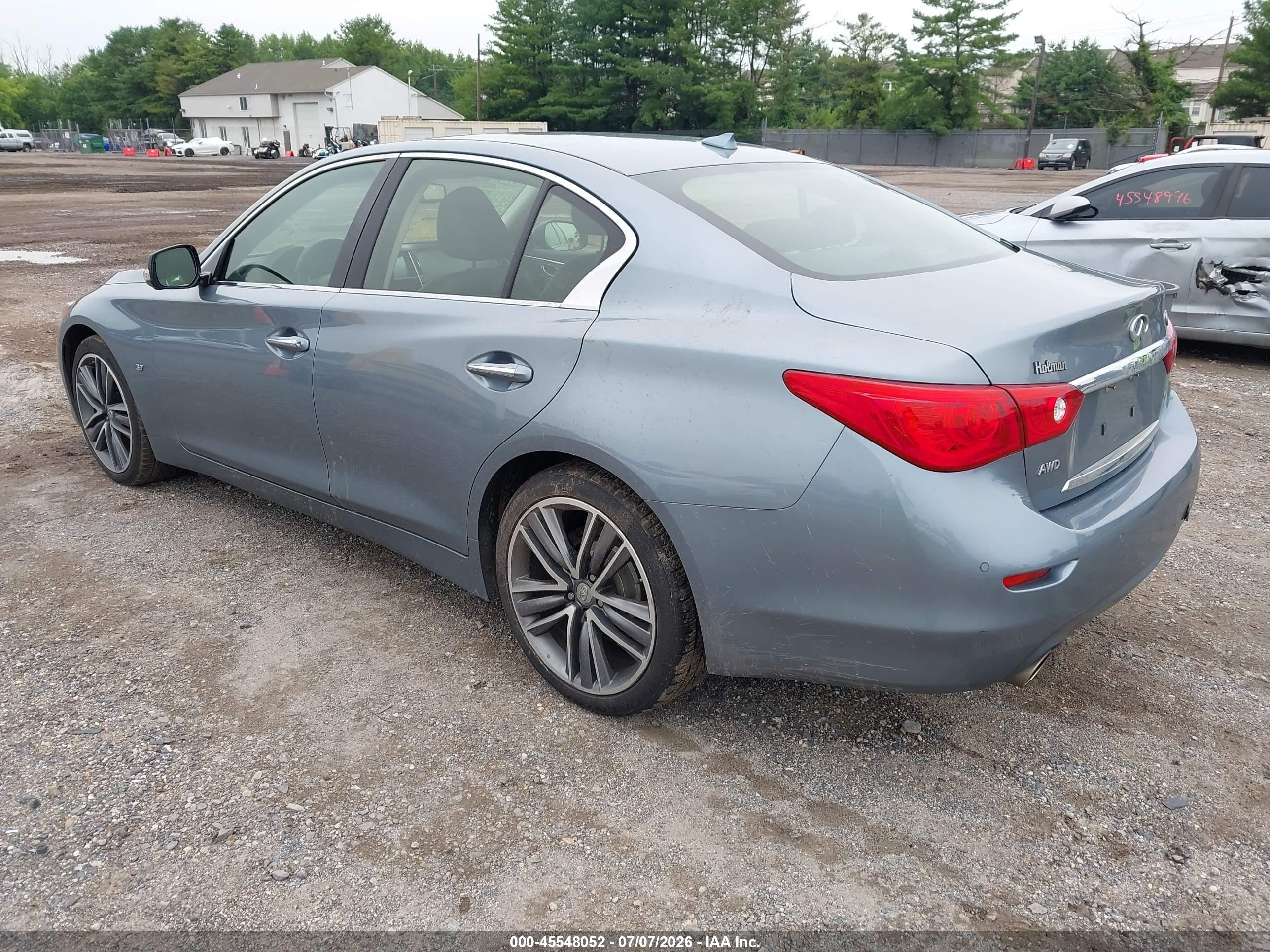2014 Infiniti Q50 Premium Blue vin: JN1BV7AR8EM682905