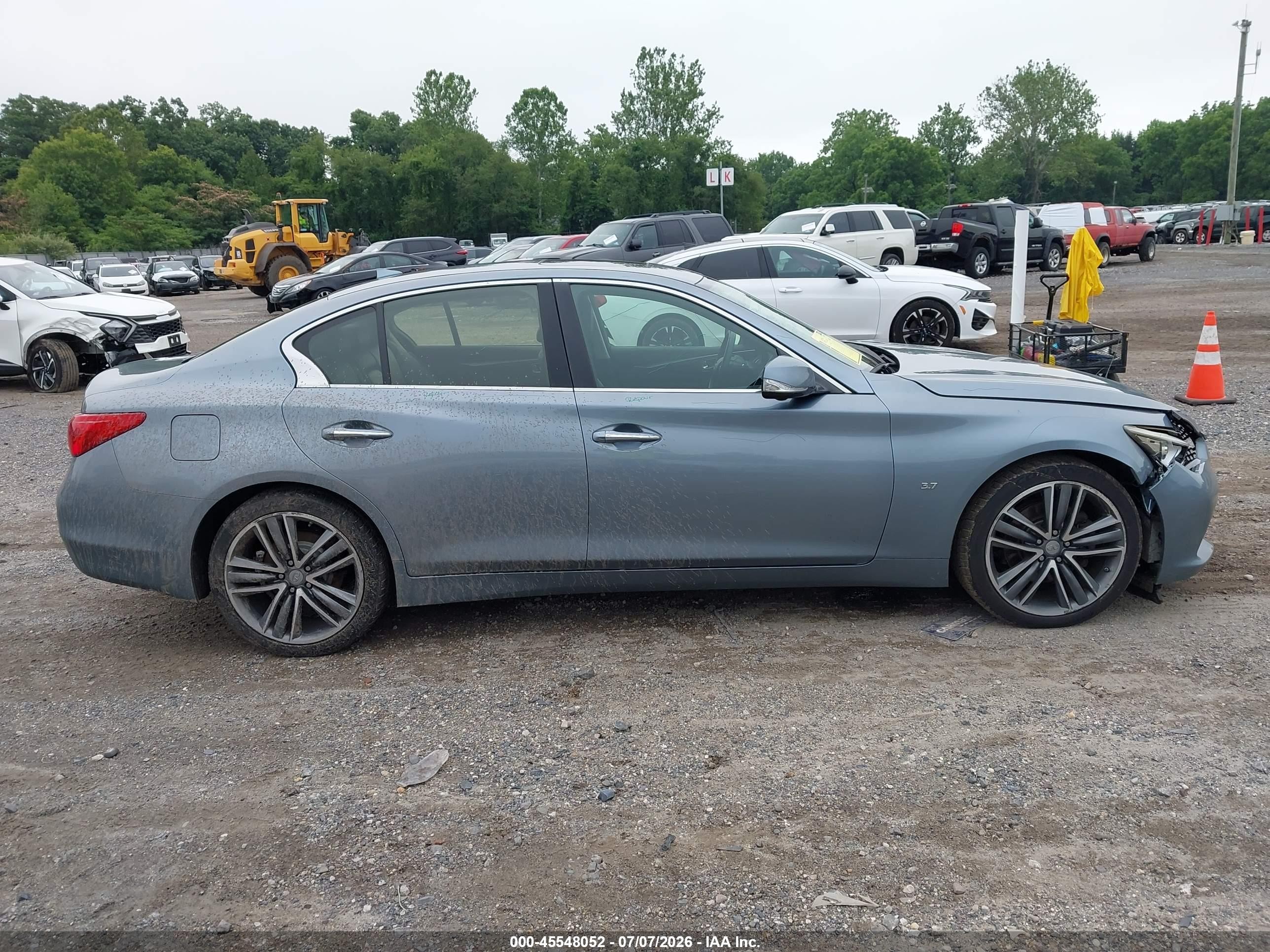 2014 Infiniti Q50 Premium Blue vin: JN1BV7AR8EM682905
