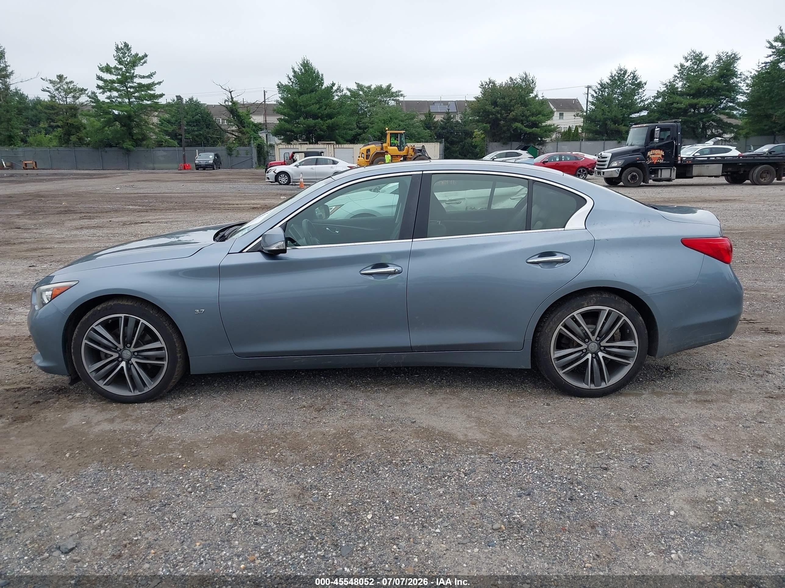 2014 Infiniti Q50 Premium Blue vin: JN1BV7AR8EM682905