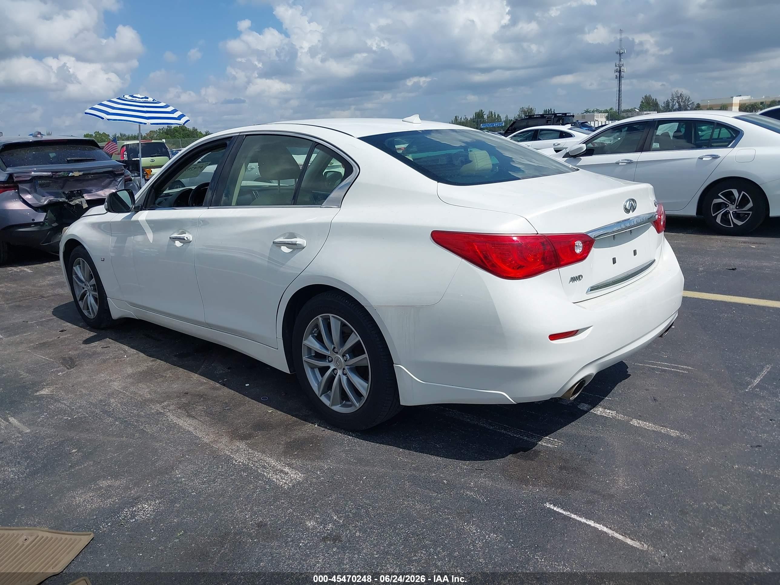2014 Infiniti Q50 Premium White vin: JN1BV7AR8EM687408