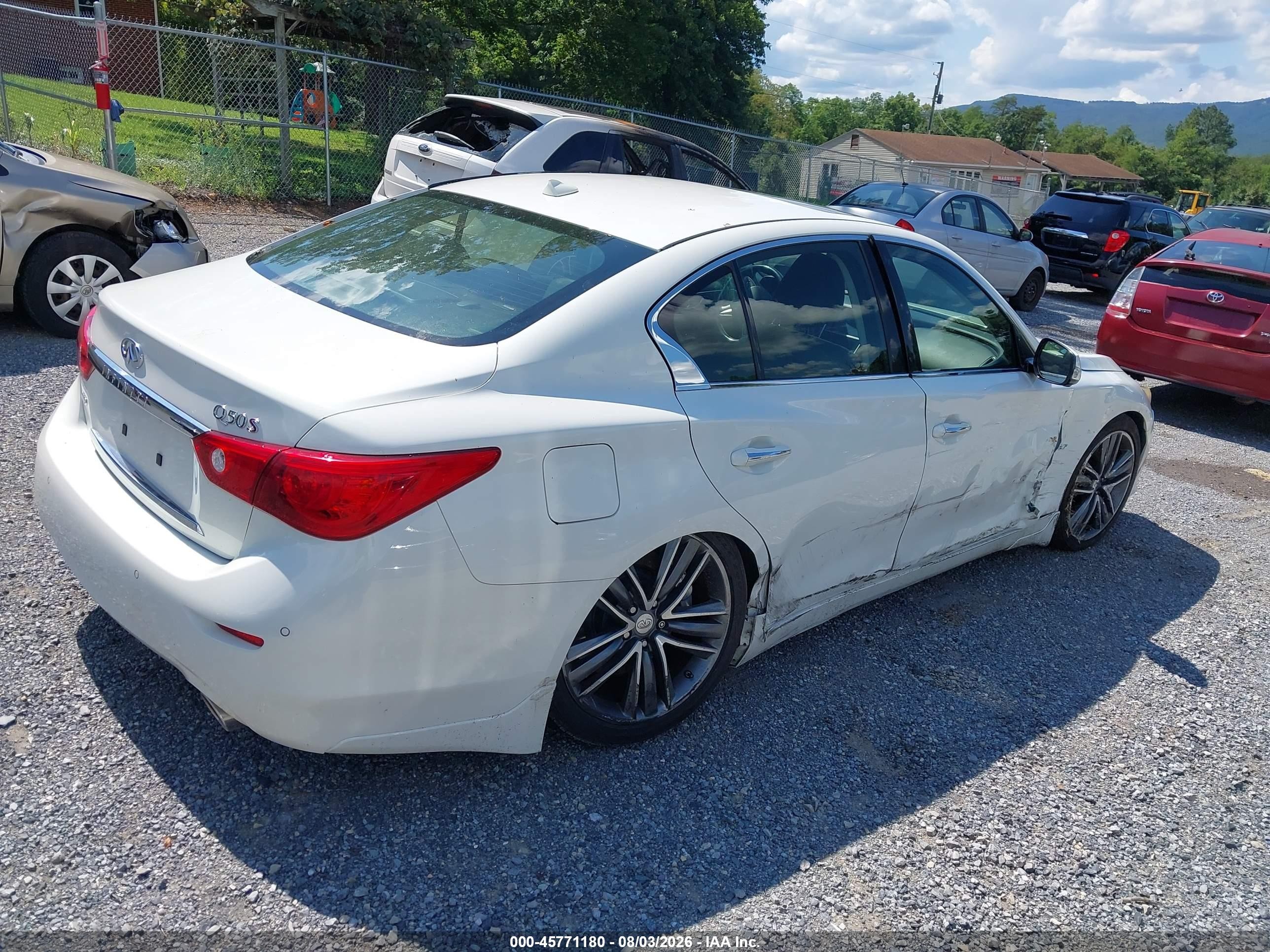 2014 Infiniti Q50 Sport Белый vin: JN1BV7AR8EM688090