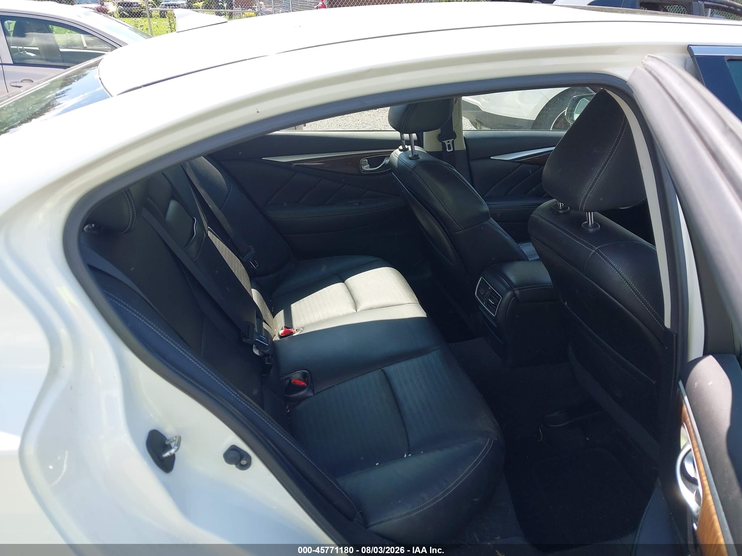 2014 Infiniti Q50 Sport Белый vin: JN1BV7AR8EM688090